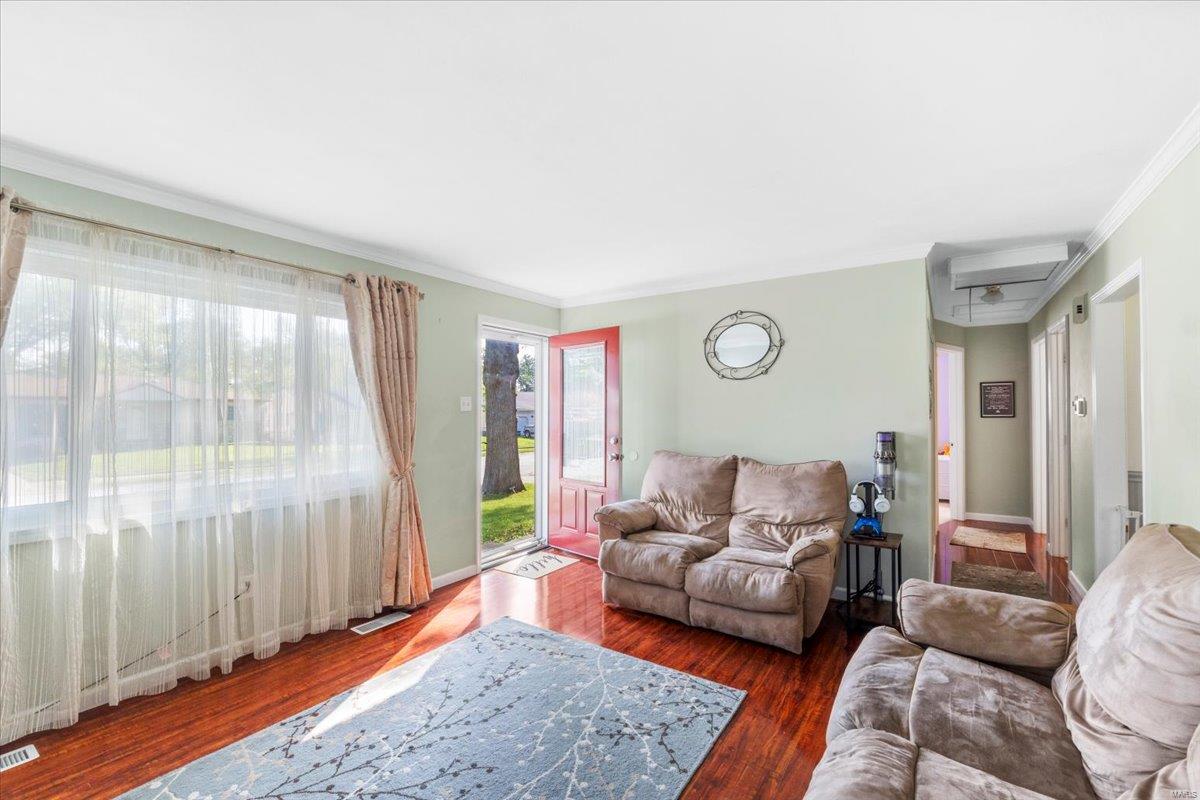 802 Undercliff Drive