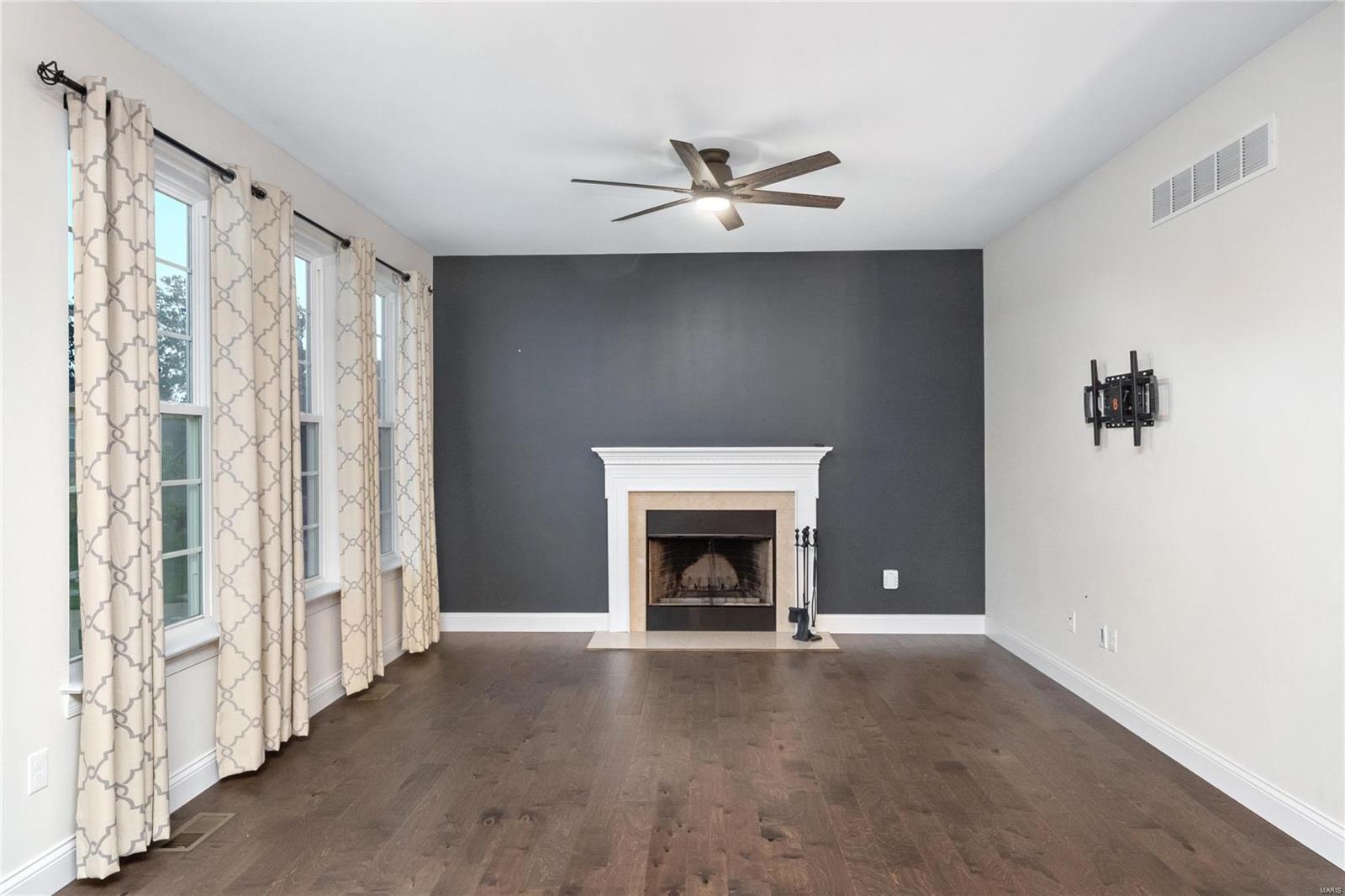 Brookfield Crossing - Residential