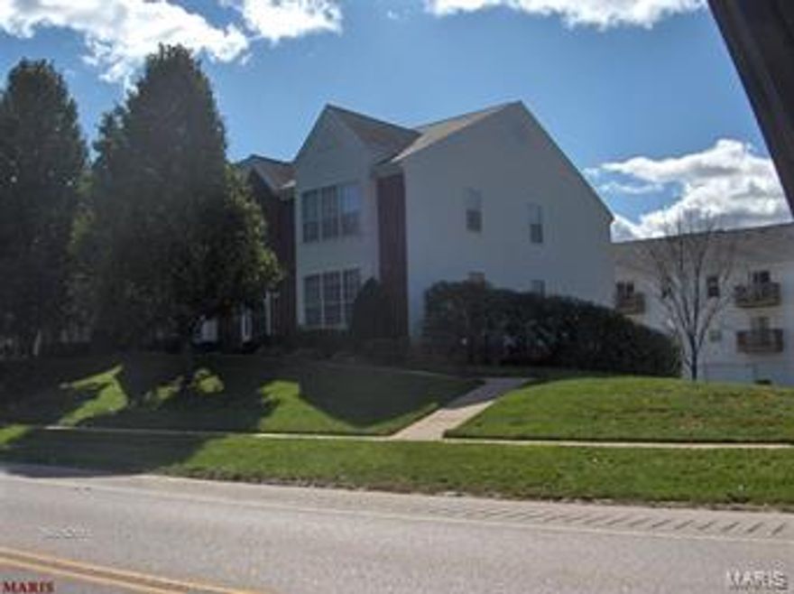 This condo shows nearly new. A great location in a quiet building makes this light and bright unit a must see. 2 Bedrooms, 2 Baths, kitchen W/breakfast counter. all appliances stay including washer/dryer. One car garage plus guest parking. Rent includes: water, trash, sewer, snow removal. Location: Upper Level