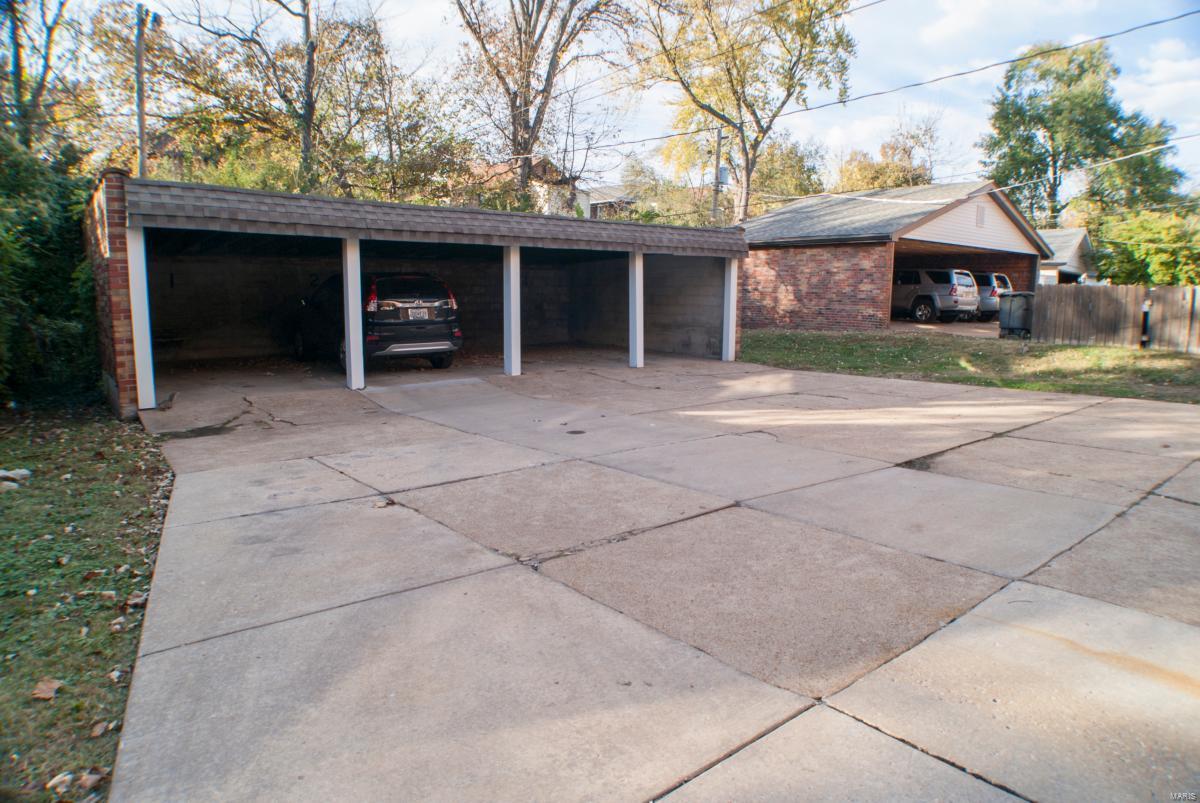 Westmoor Park 1 - Residential Lease