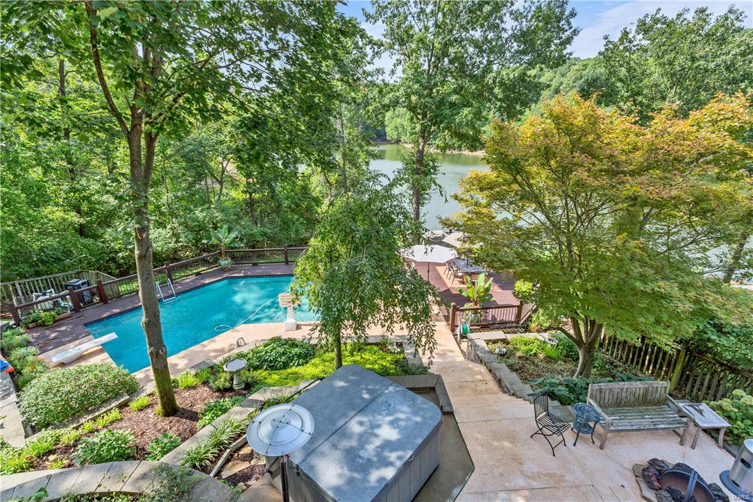 Chesterfield Lakes - Residential