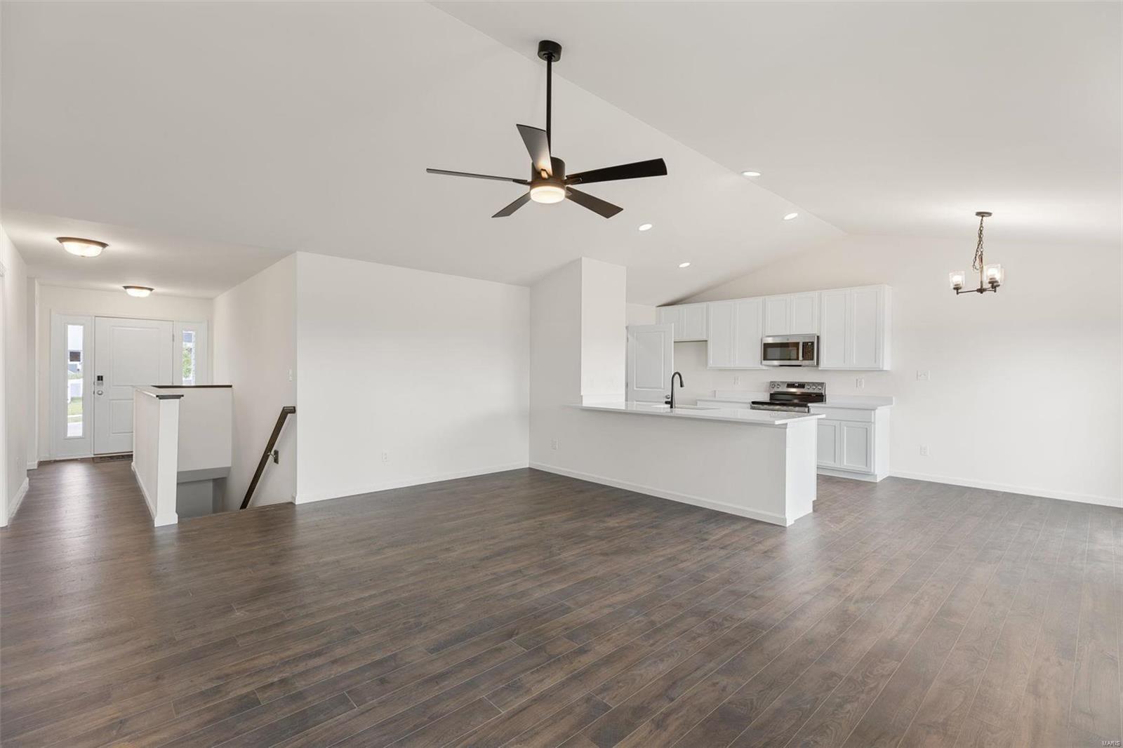 1028 Red Fox Drive