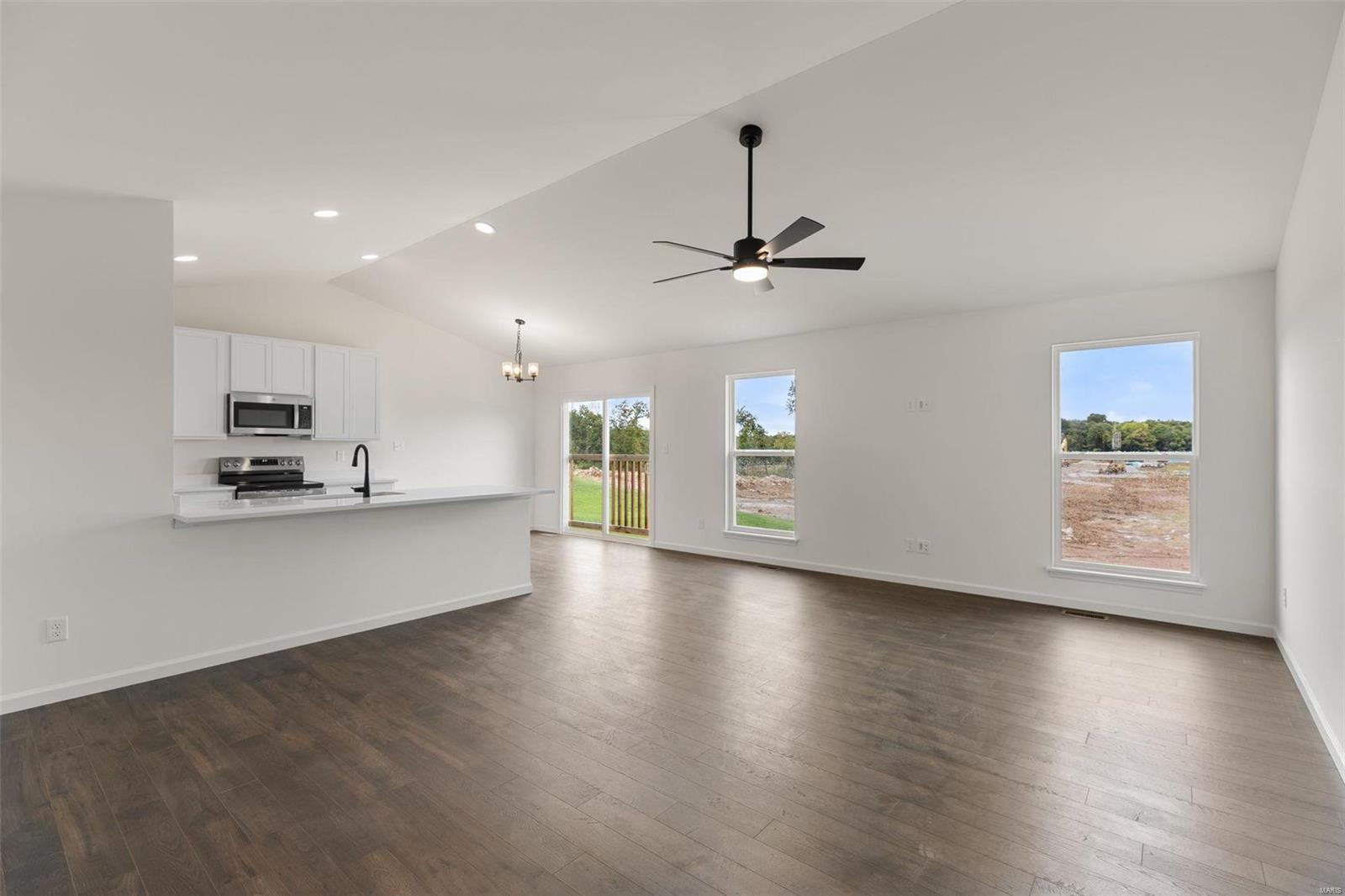 1028 Red Fox Drive
