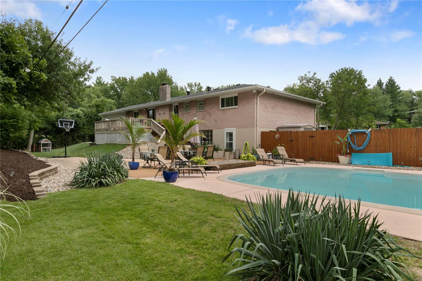 Warson Square - Residential