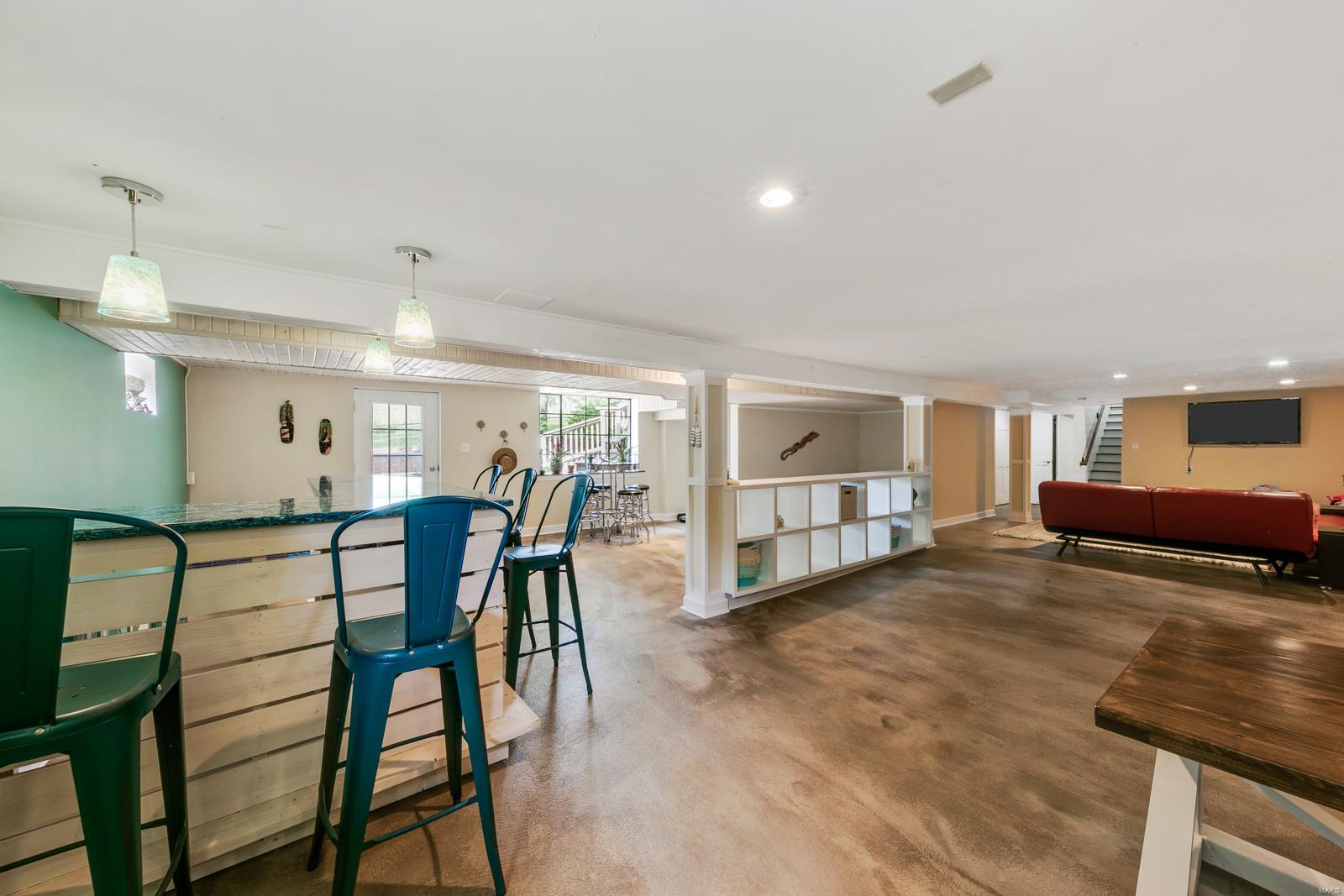 Warson Square - Residential