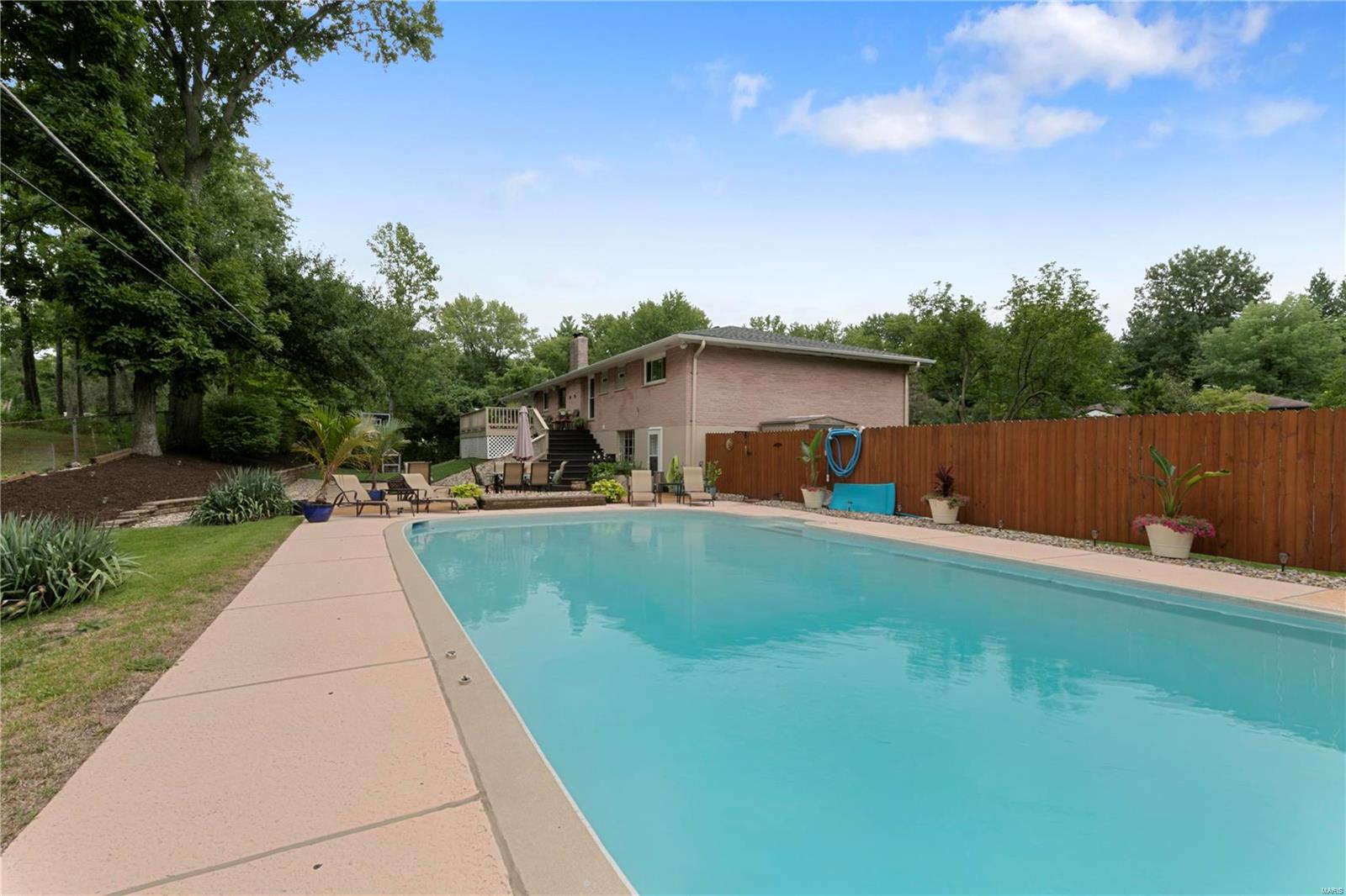 Warson Square - Residential