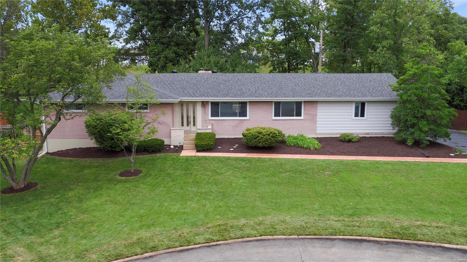 Warson Square - Residential