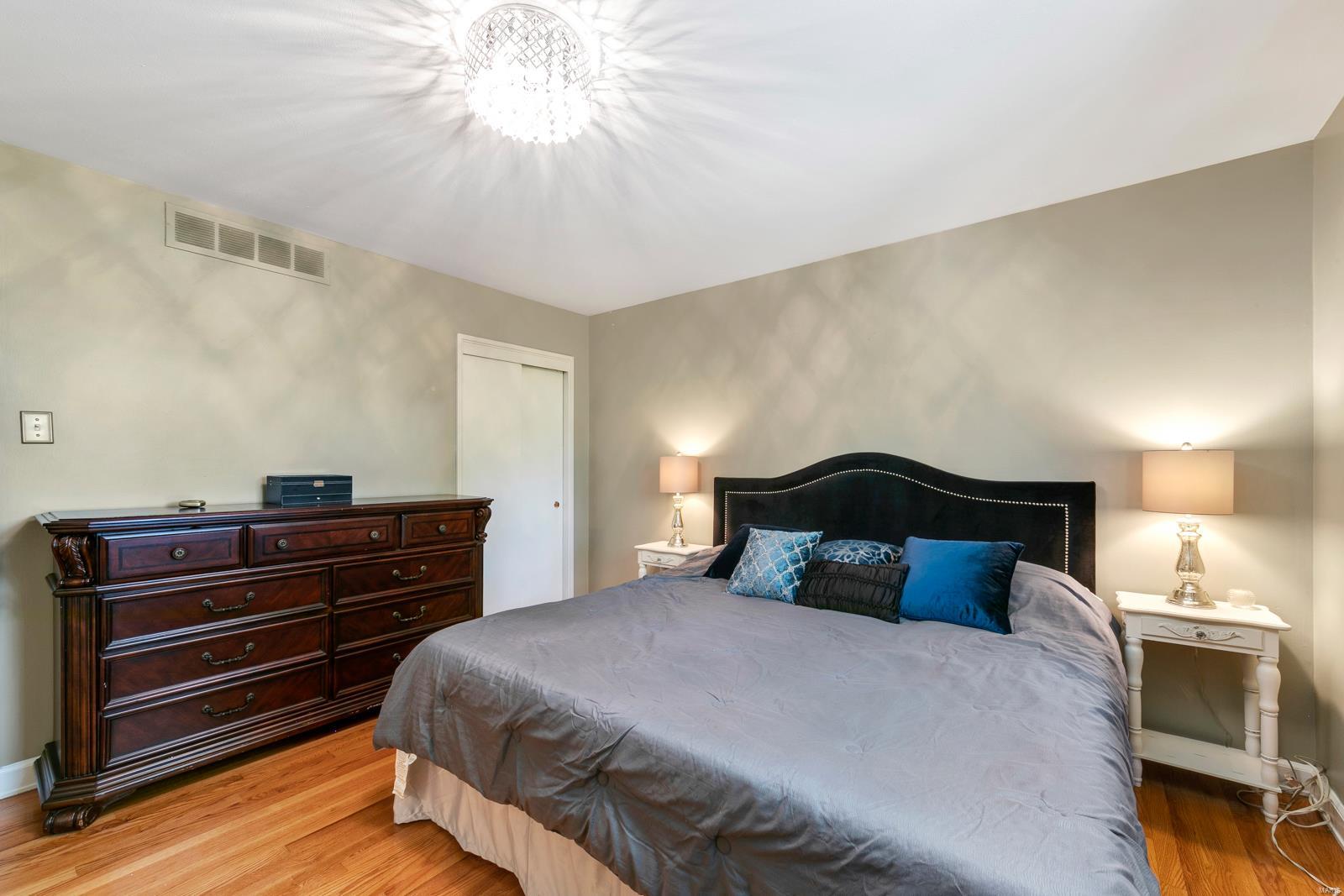 Warson Square - Residential