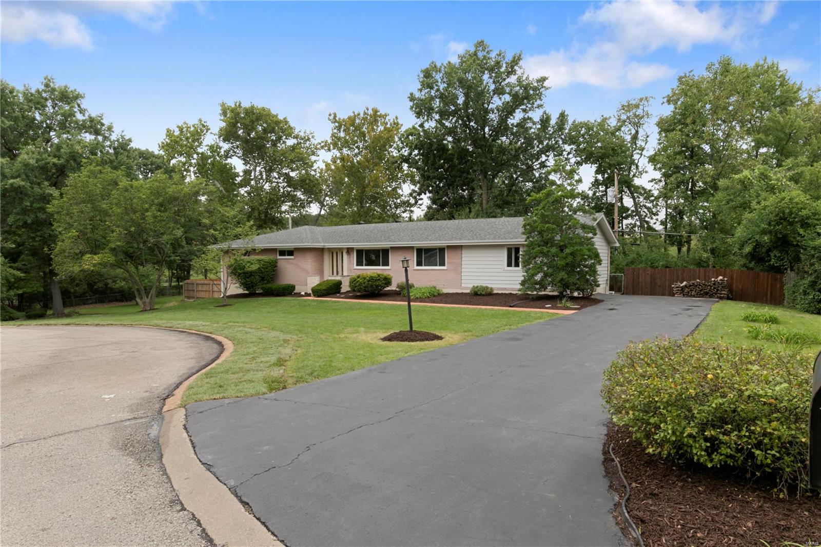 Warson Square - Residential