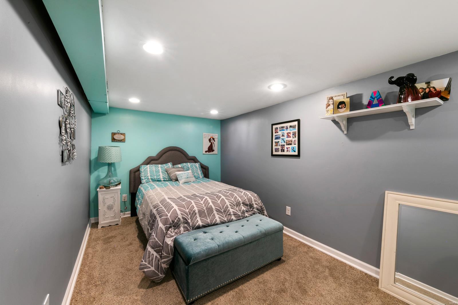 Warson Square - Residential