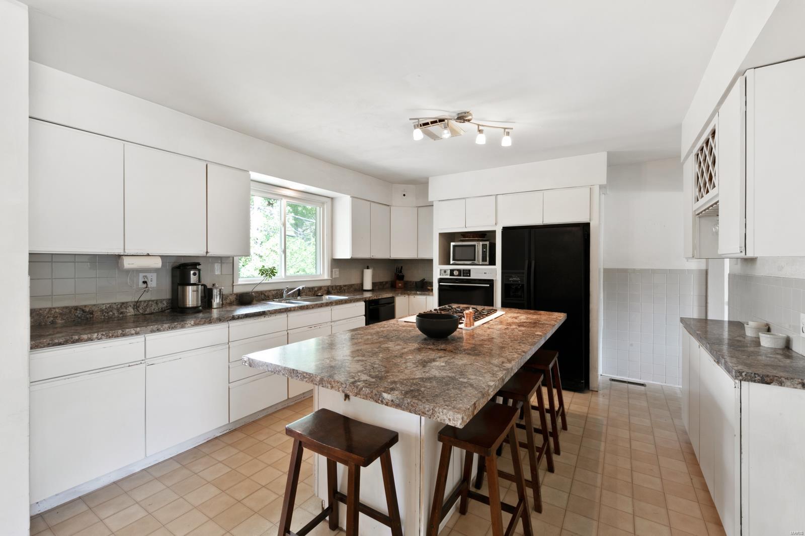 Warson Square - Residential