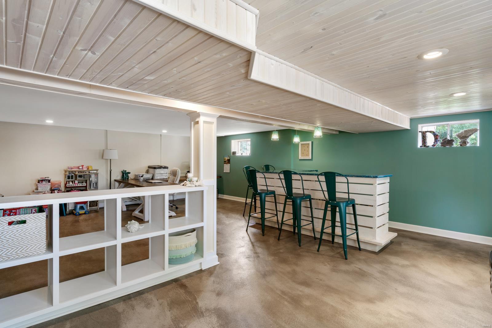 Warson Square - Residential