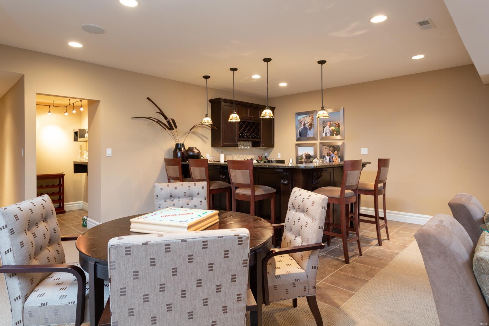 Villas At Meadowbrook - Residential