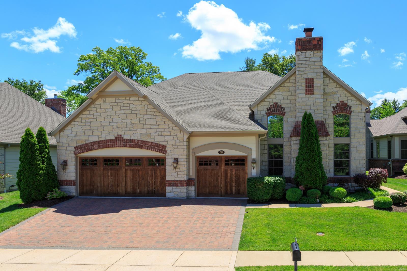 Villas At Meadowbrook - Residential