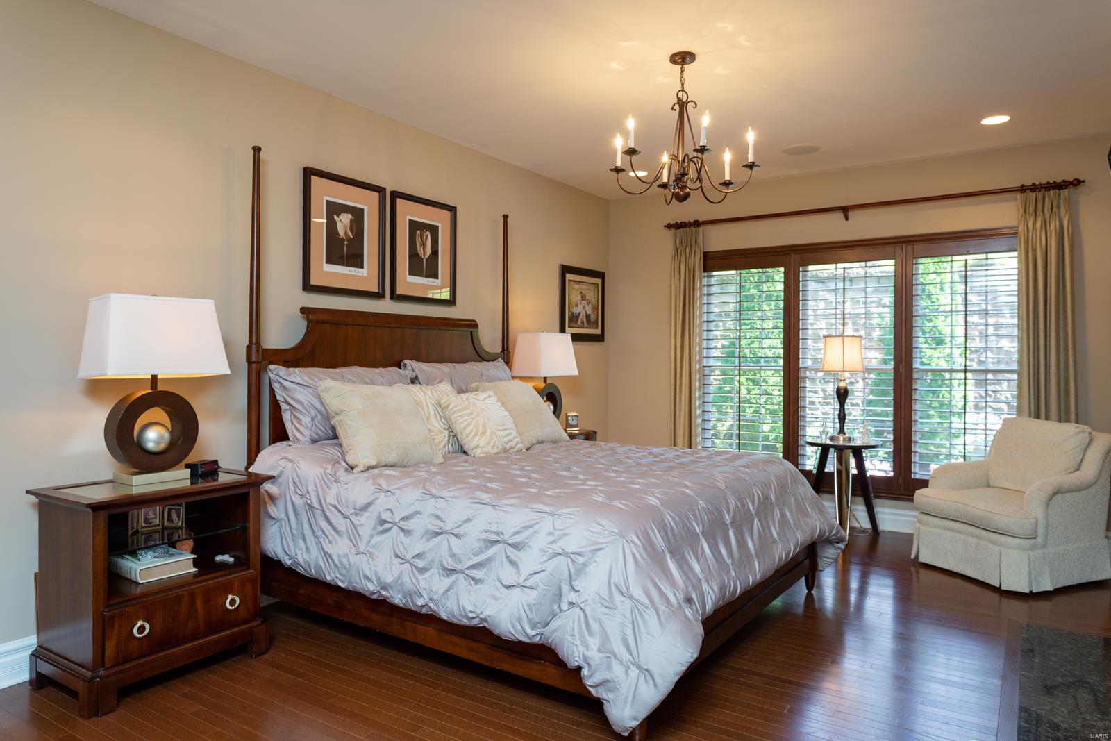 Villas At Meadowbrook - Residential