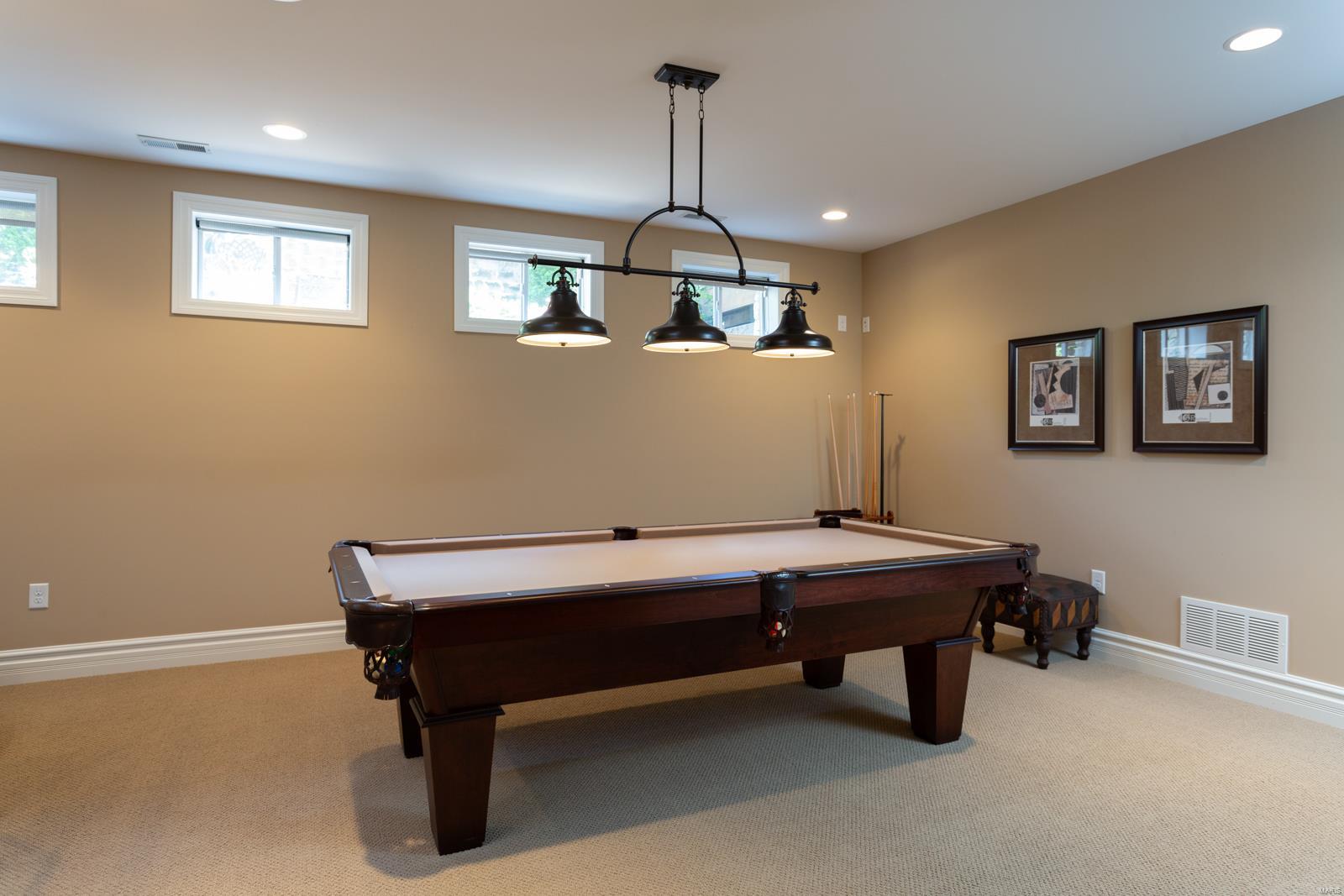 Villas At Meadowbrook - Residential