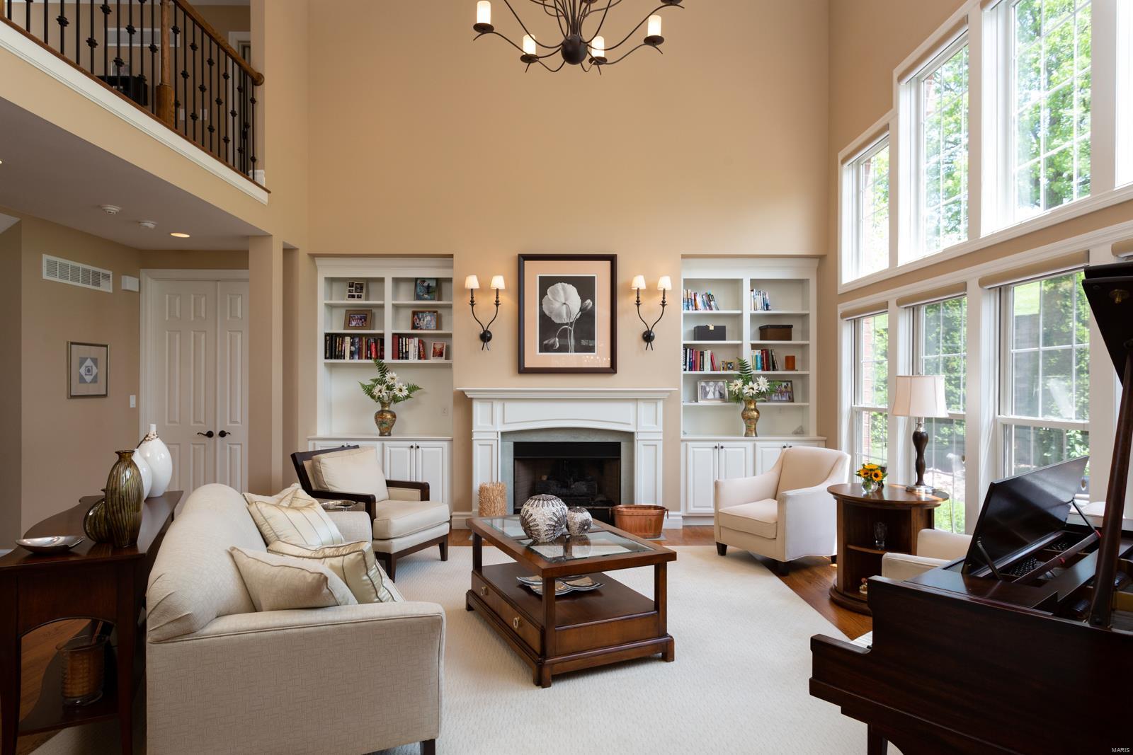 Villas At Meadowbrook - Residential