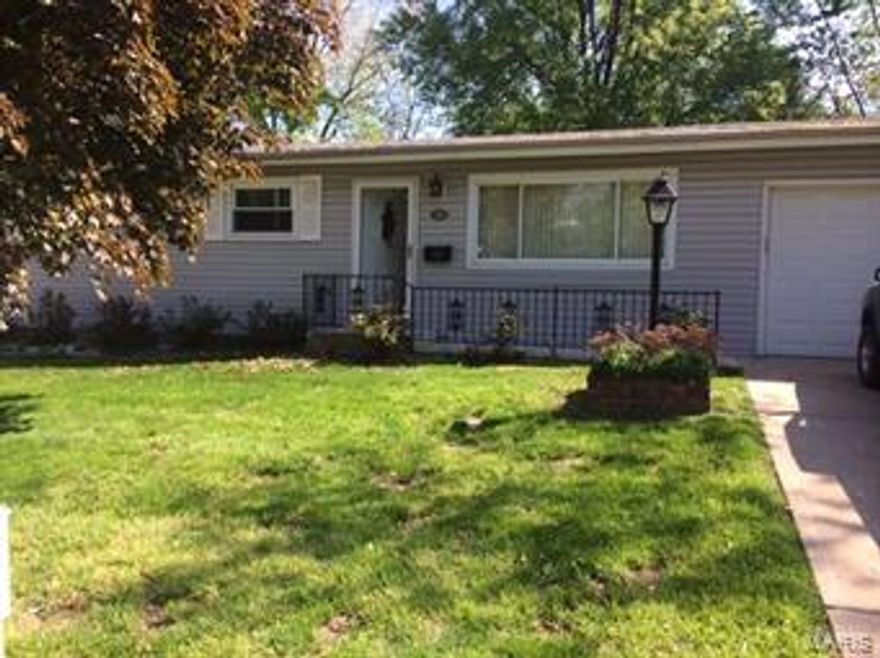 WELCOME HOME TO 1360 S. Waterford Dr.!  This home is move in ready for your family. Plus its close to major highways ,walking distance to grocery store , shopping  and public transportation. This spacious and clean 3 bedroom, 2 bath ranch, with 1 car garage.  New Siding, Beautiful maghony wood veneering floor in the living room.  House Freshly Painted , hardwood floors in all the bedrooms.   Covered patio, great entertainment located off the kitchen, ceiling fan. Eat in Kitchen, double sink,cook top stove, refrigerator stays, updated counter.  Clean finished basement, laundry room, updated  half bath in lower level.  Don' Miss Out on this well maintain home. Beautiful neighborhood, side walks and frendly community.  HOME PROTECTION PLAN BEING OFFERED BY SELLER.  Seller to do no repairs or inspections.