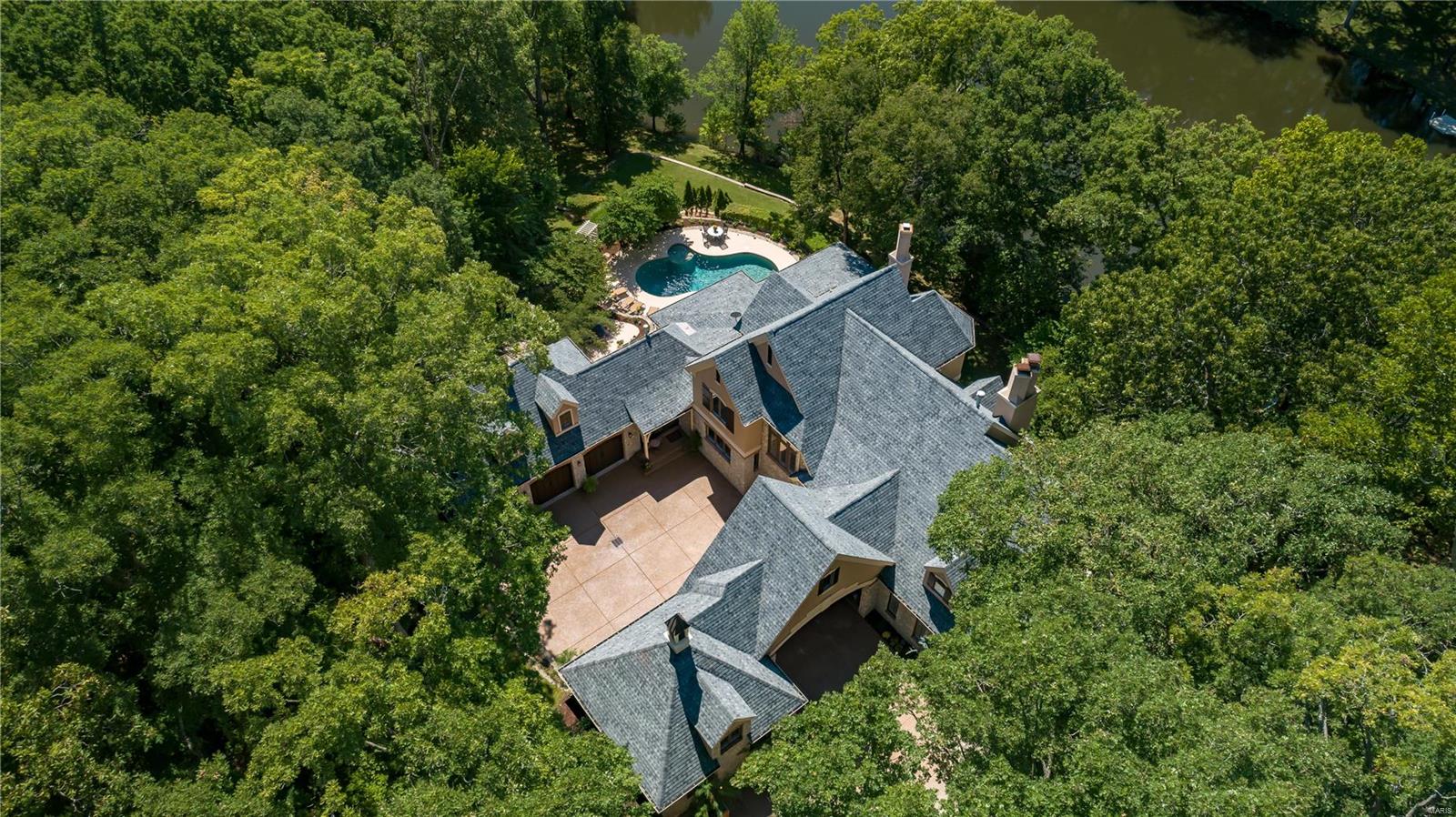 McKenna Pacland Lake - Residential