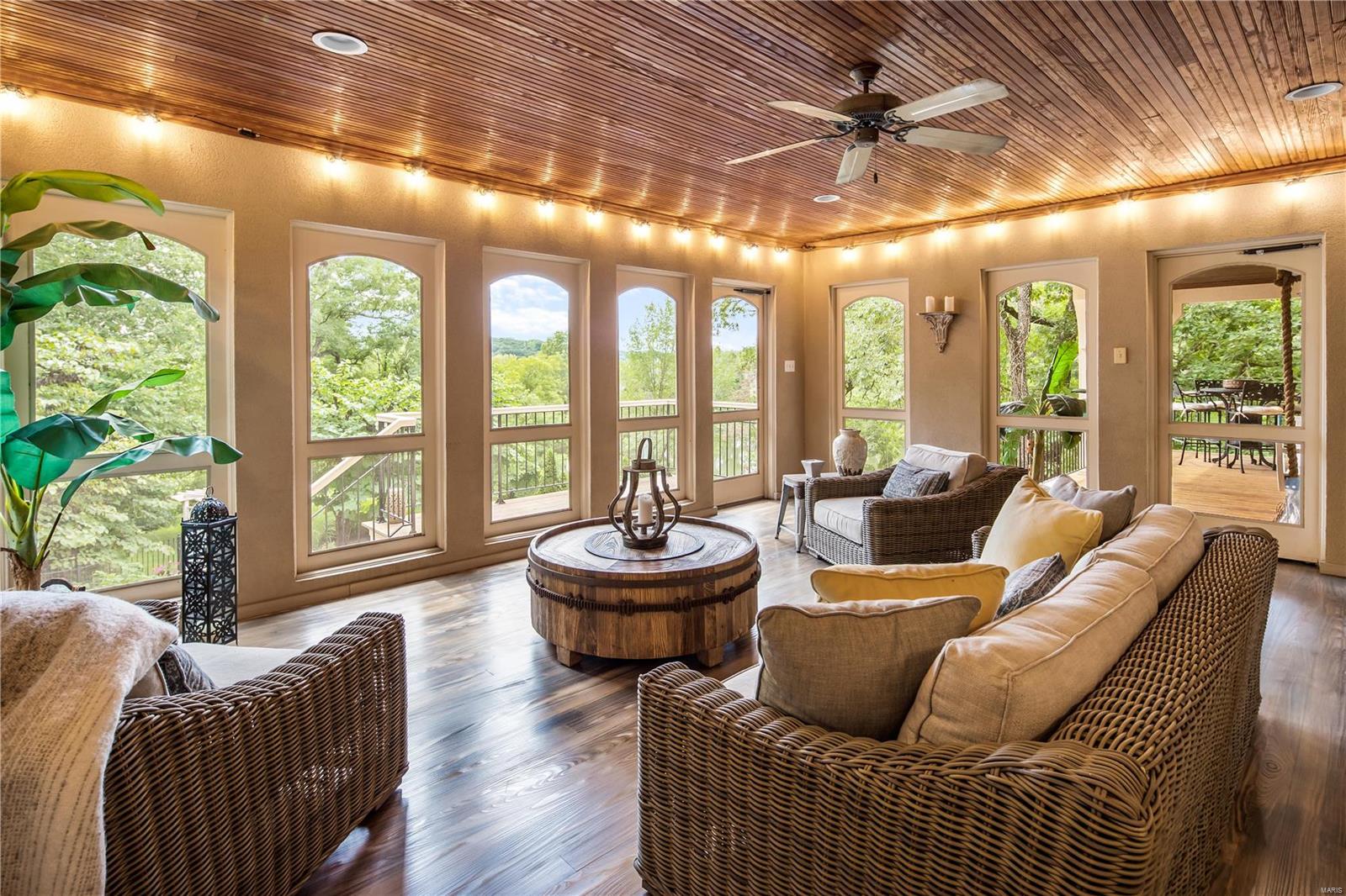 McKenna Pacland Lake - Residential