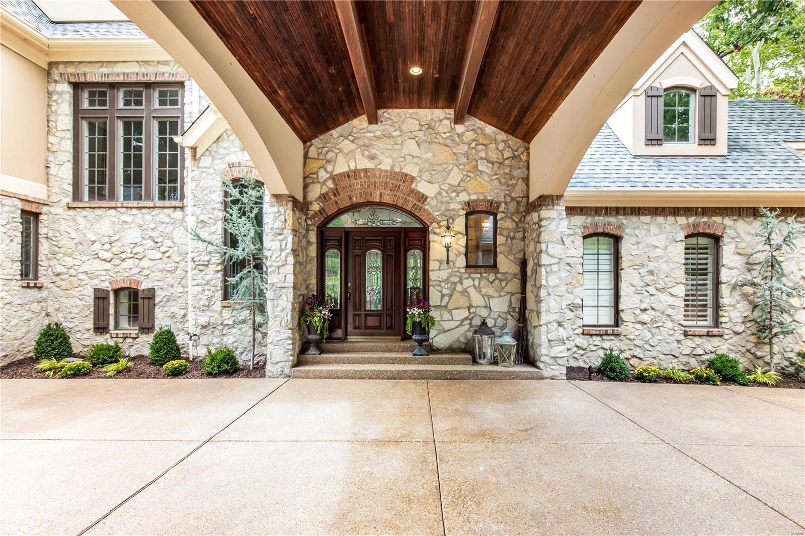 McKenna Pacland Lake - Residential