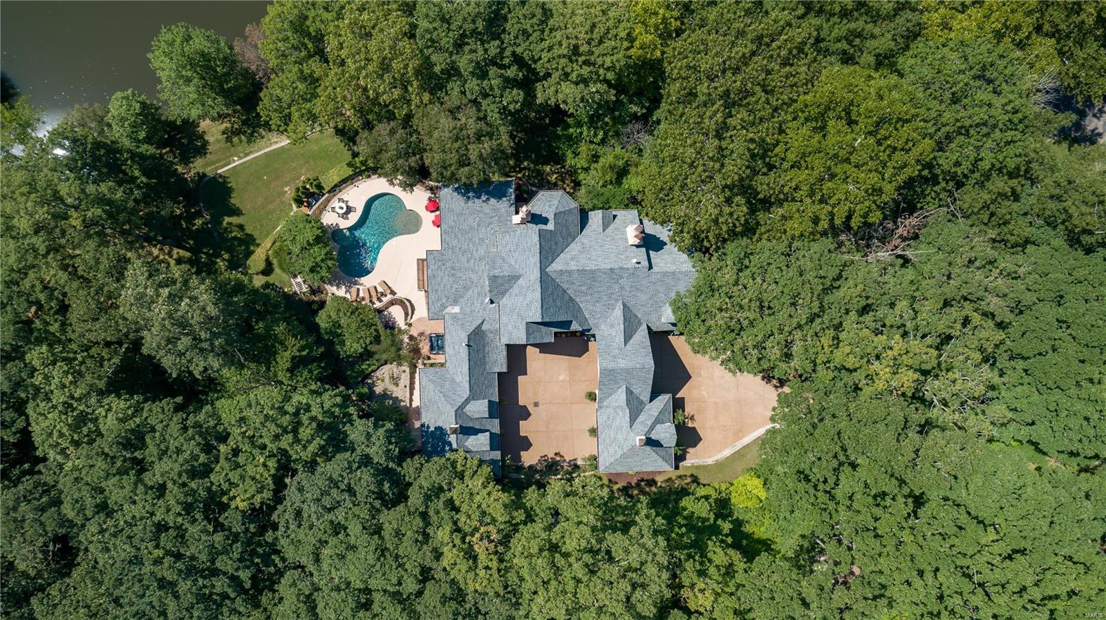 McKenna Pacland Lake - Residential