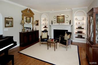 West Geyer Lane - Residential