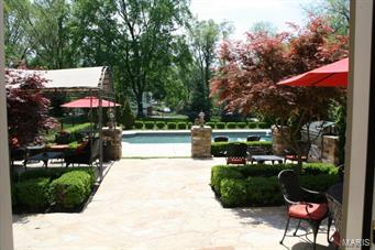 West Geyer Lane - Residential