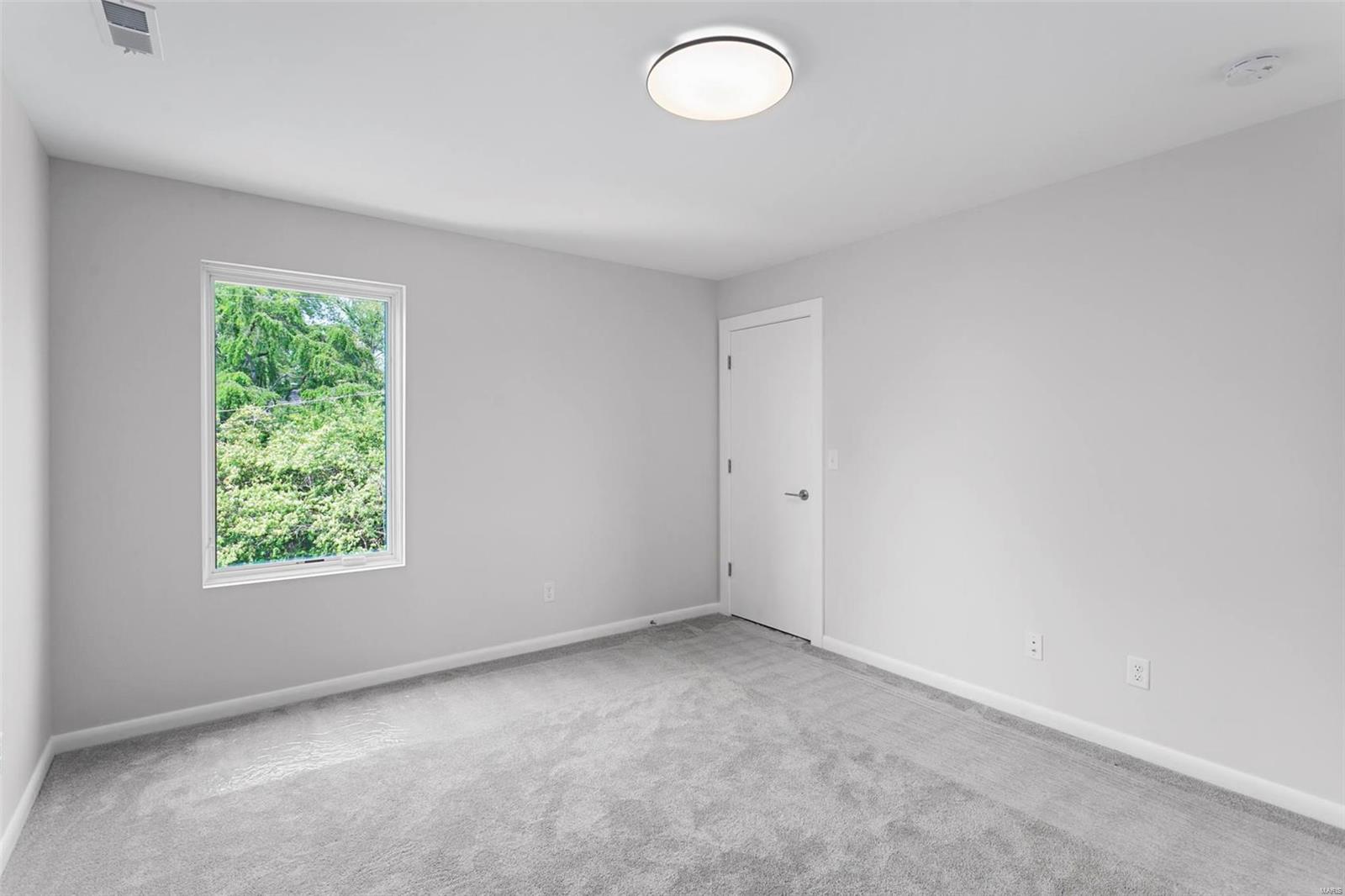 Santino Court - Residential