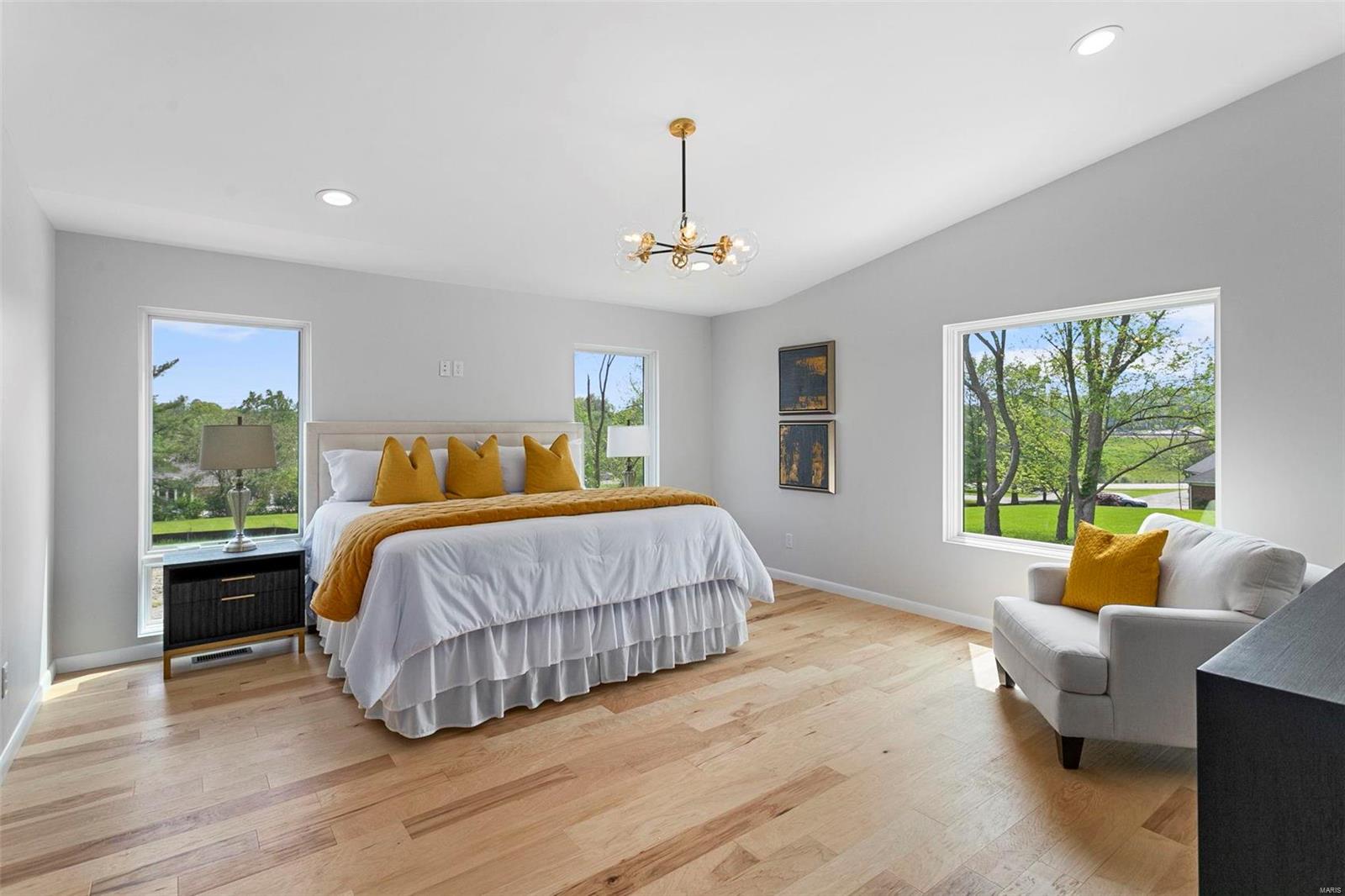 Santino Court - Residential