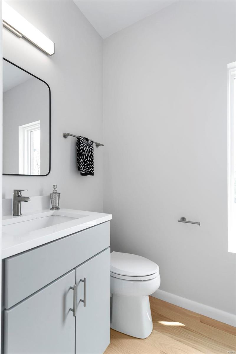 Santino Court - Residential