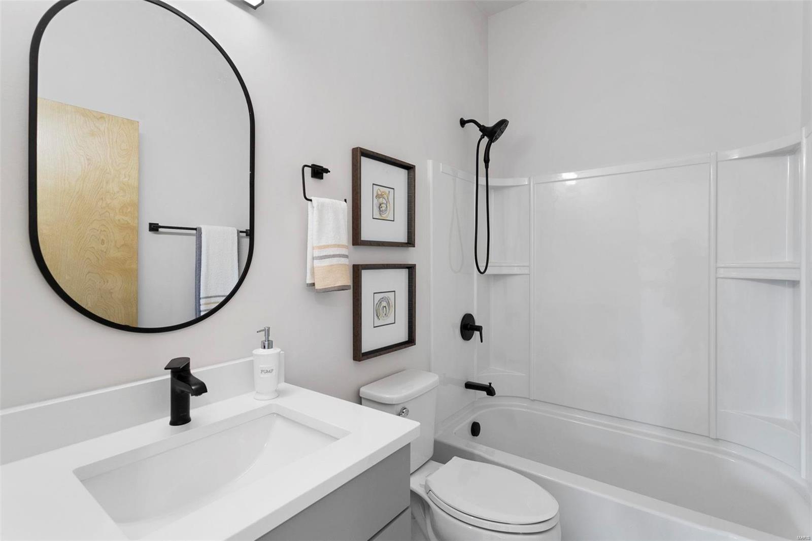 Santino Court - Residential