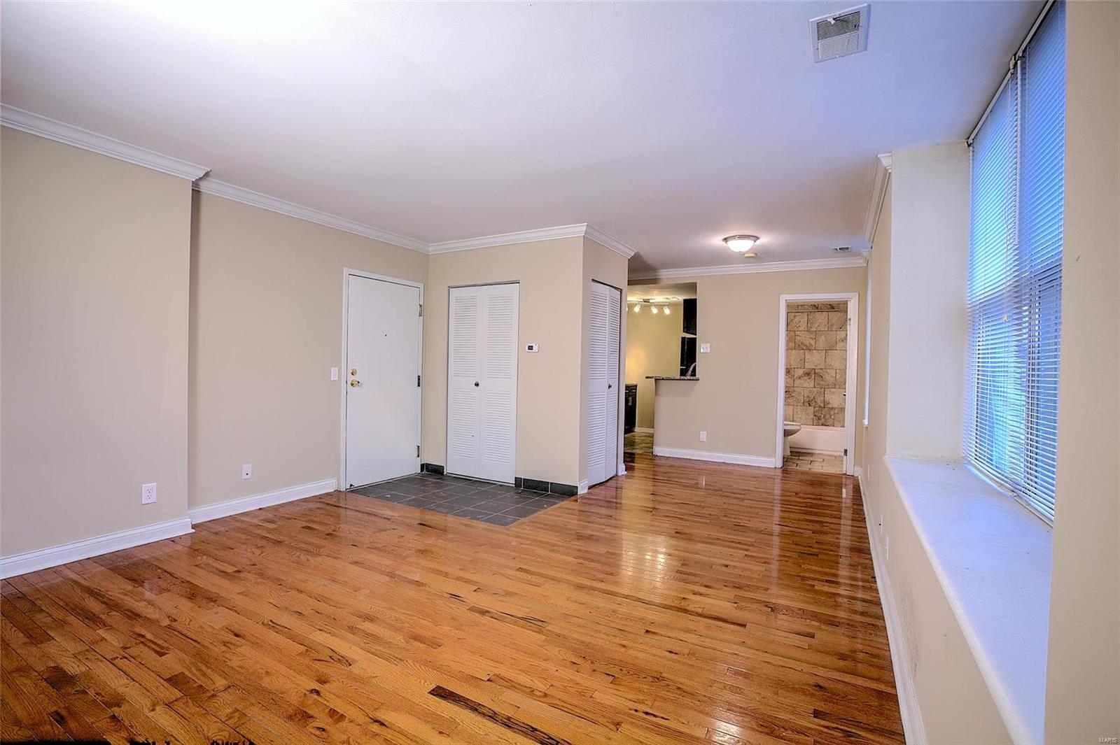 City/St Louis - Residential Income