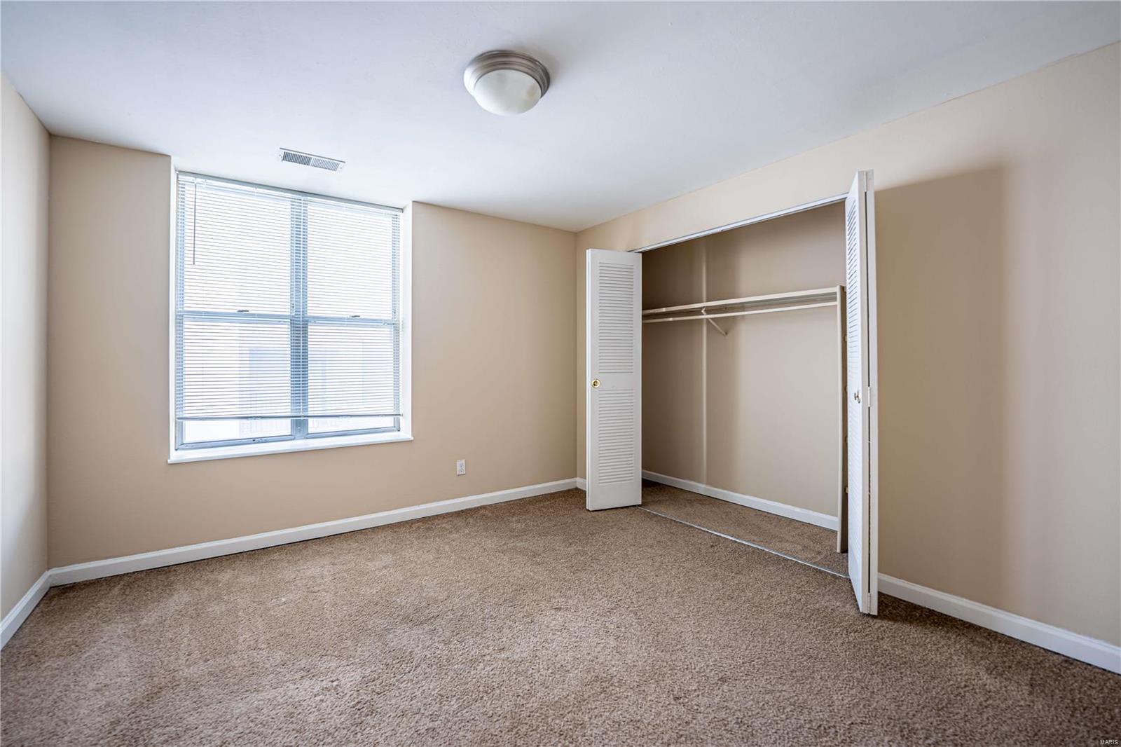 City/St Louis - Residential Income