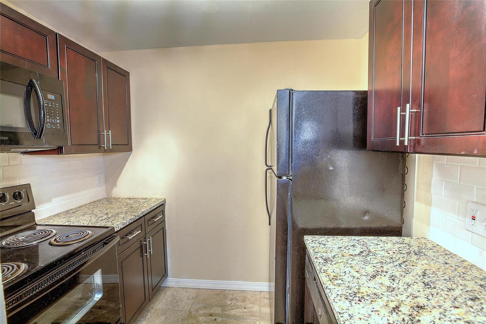 City/St Louis - Residential Income