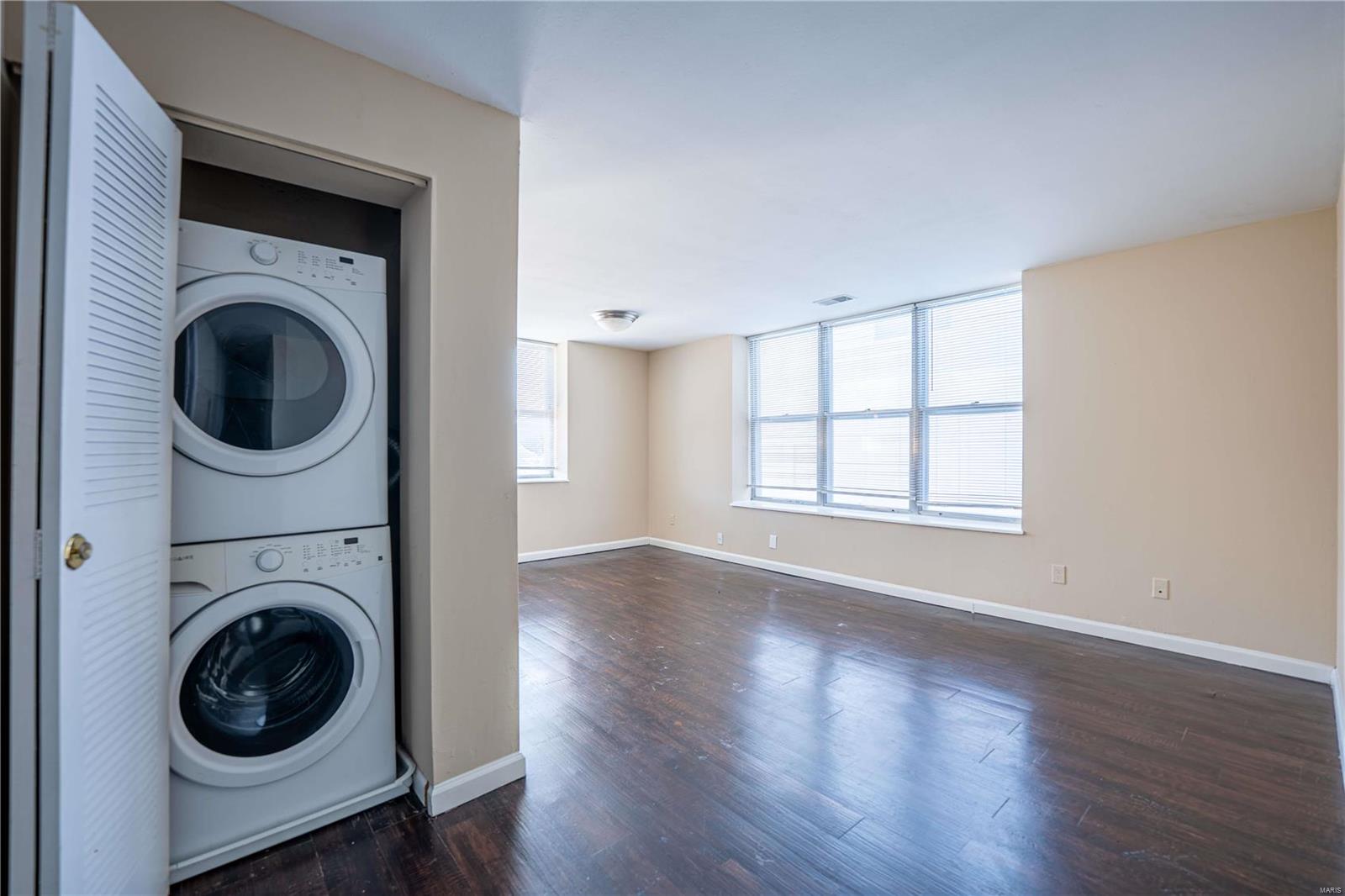 City/St Louis - Residential Income