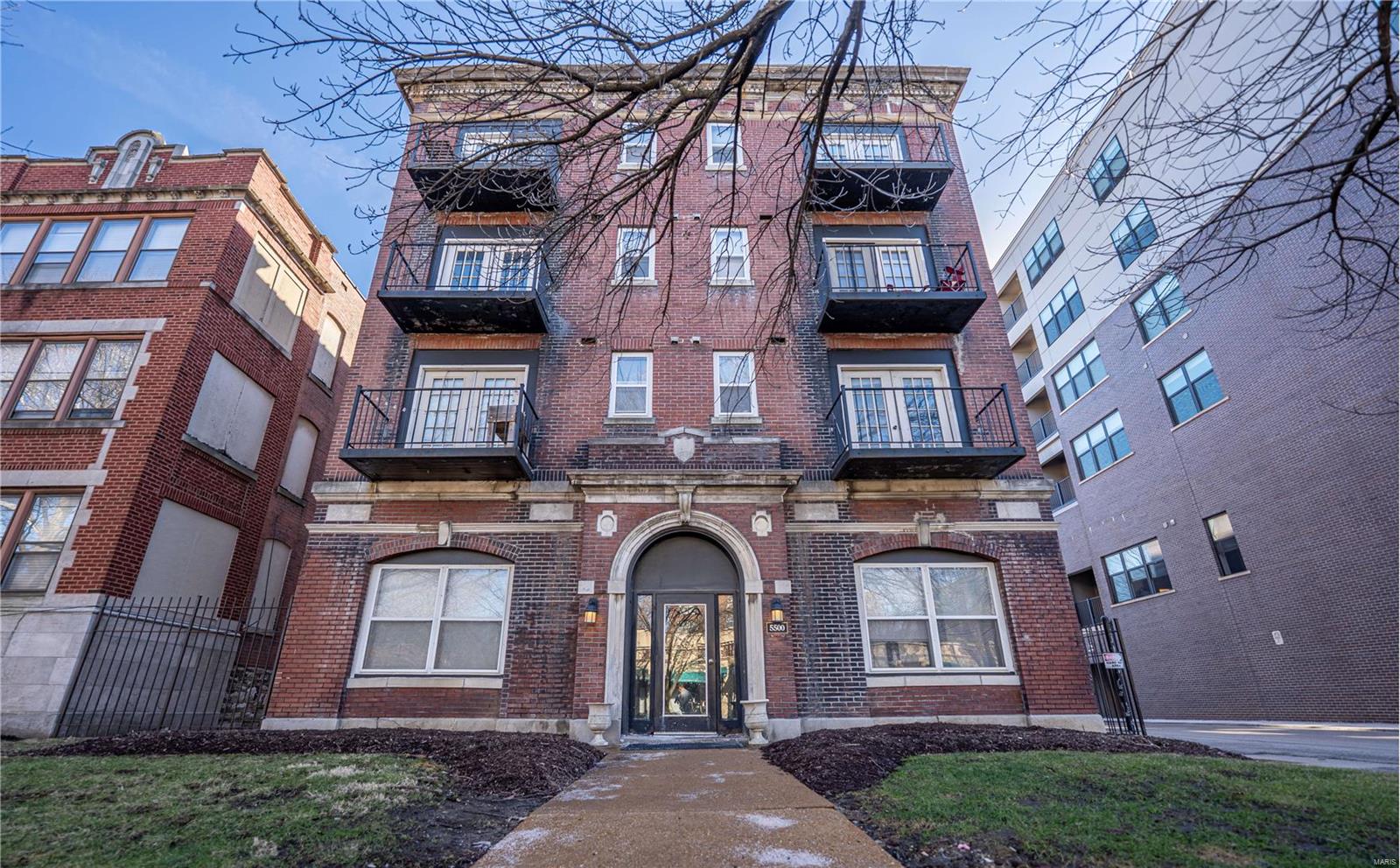 City/St Louis - Residential Income