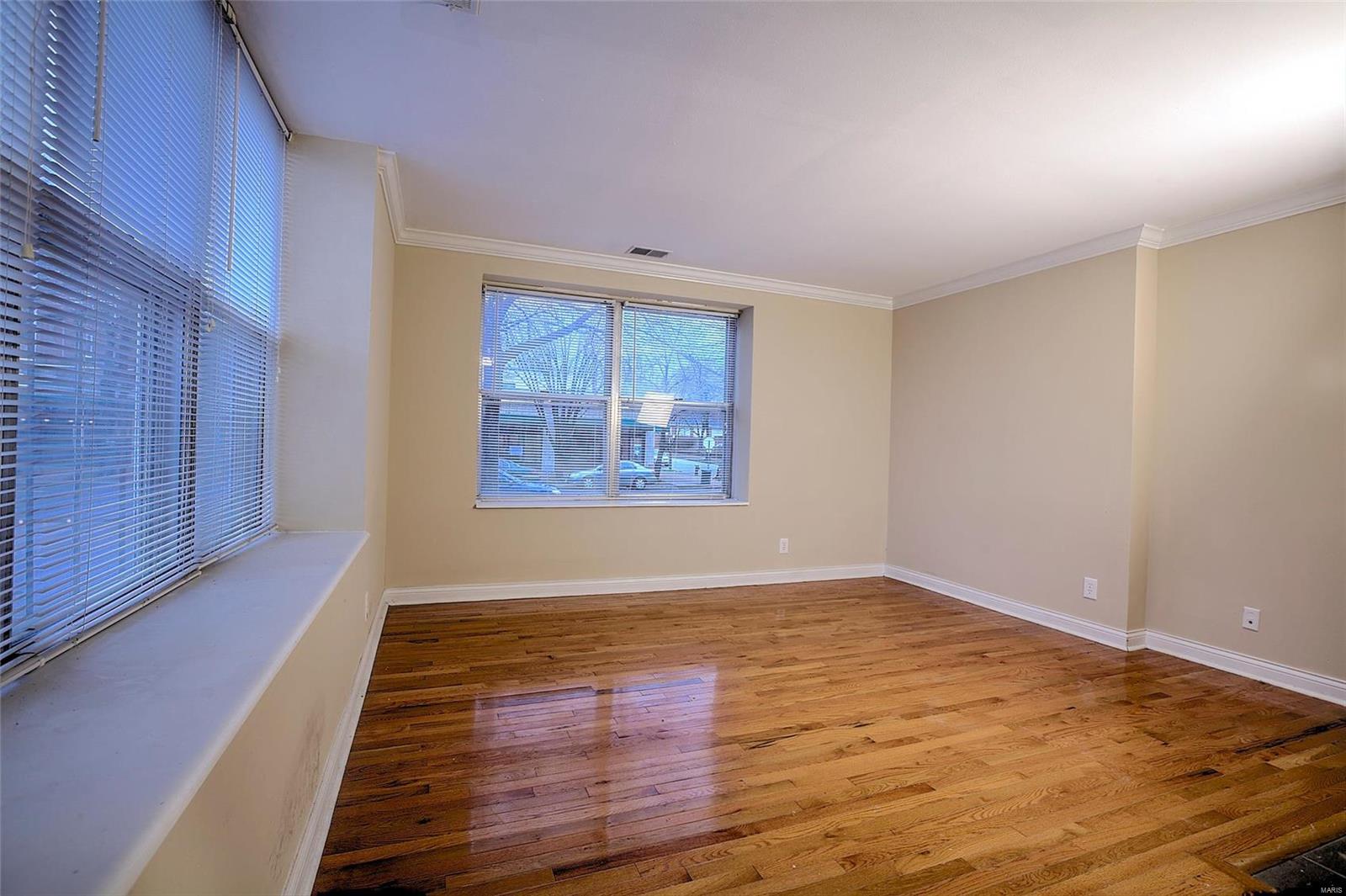 City/St Louis - Residential Income