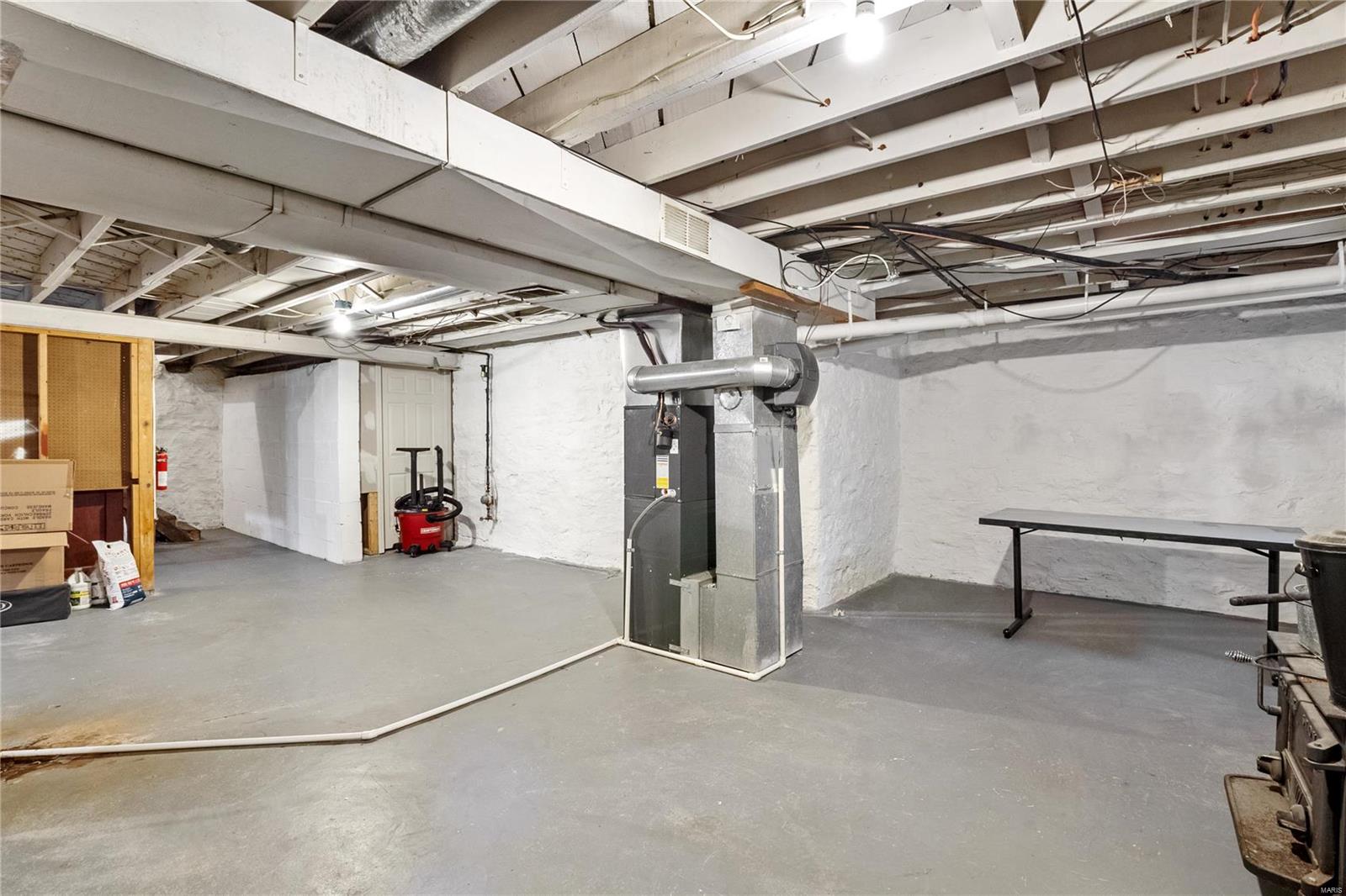 St Ann, Missouri 63074, United States, 2 Bedrooms Bedrooms, ,1 BathroomBathrooms,Residential,Active,33233