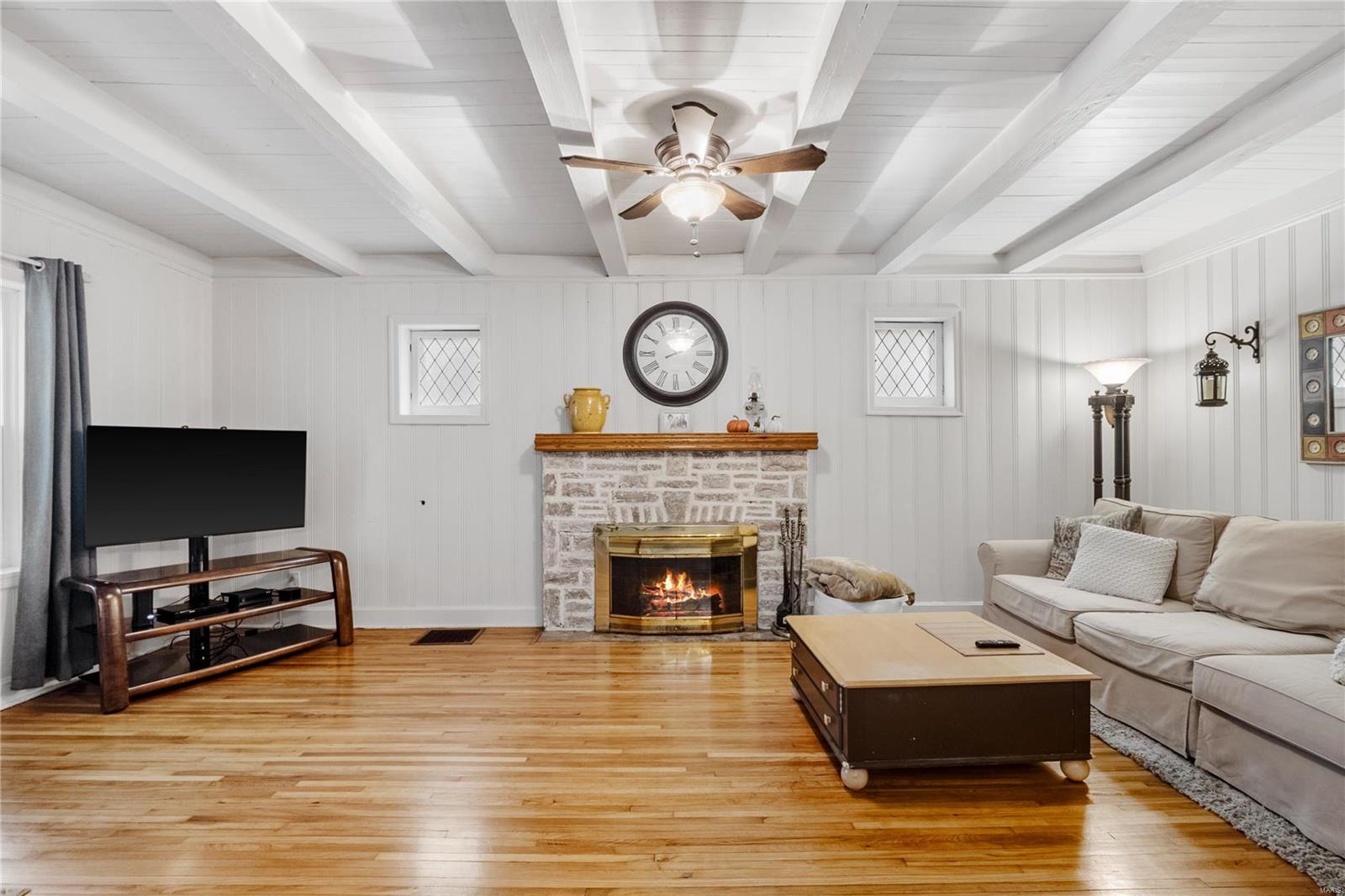 St Ann, Missouri 63074, United States, 2 Bedrooms Bedrooms, ,1 BathroomBathrooms,Residential,Active,33233