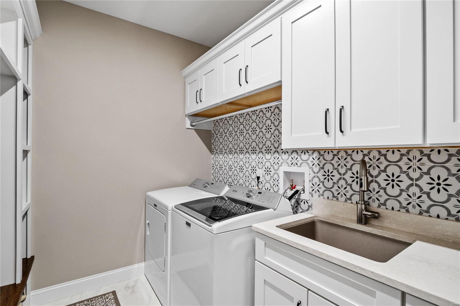 Bur Oaks - Residential