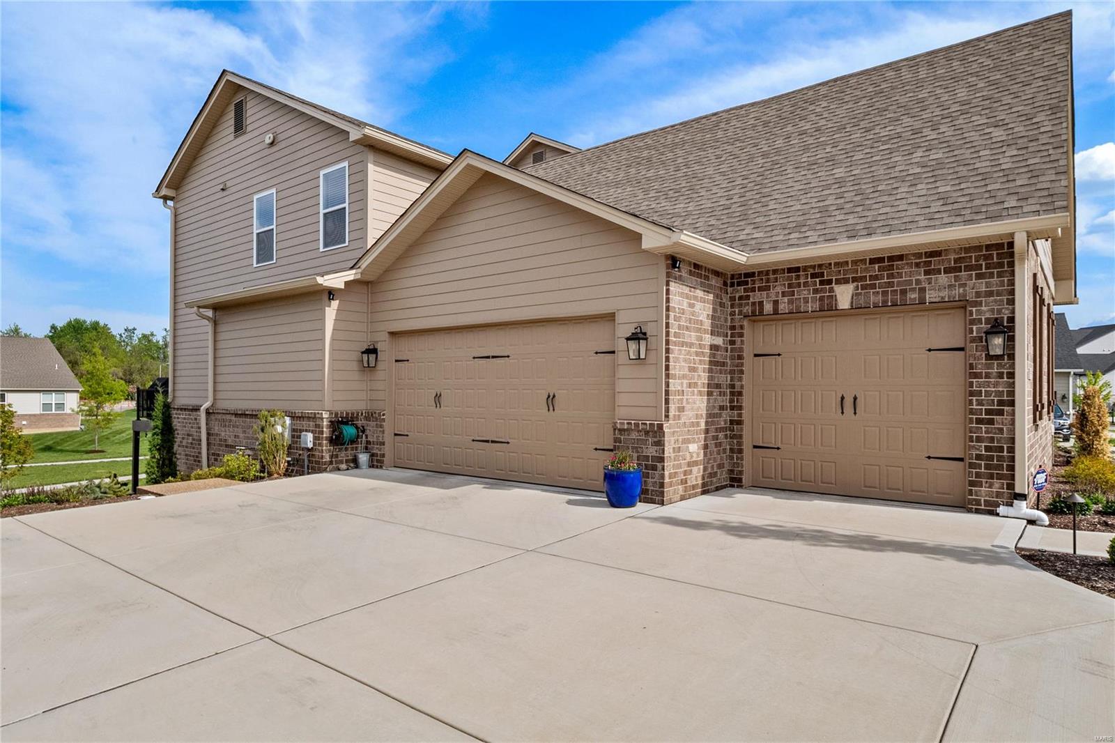 Bur Oaks - Residential