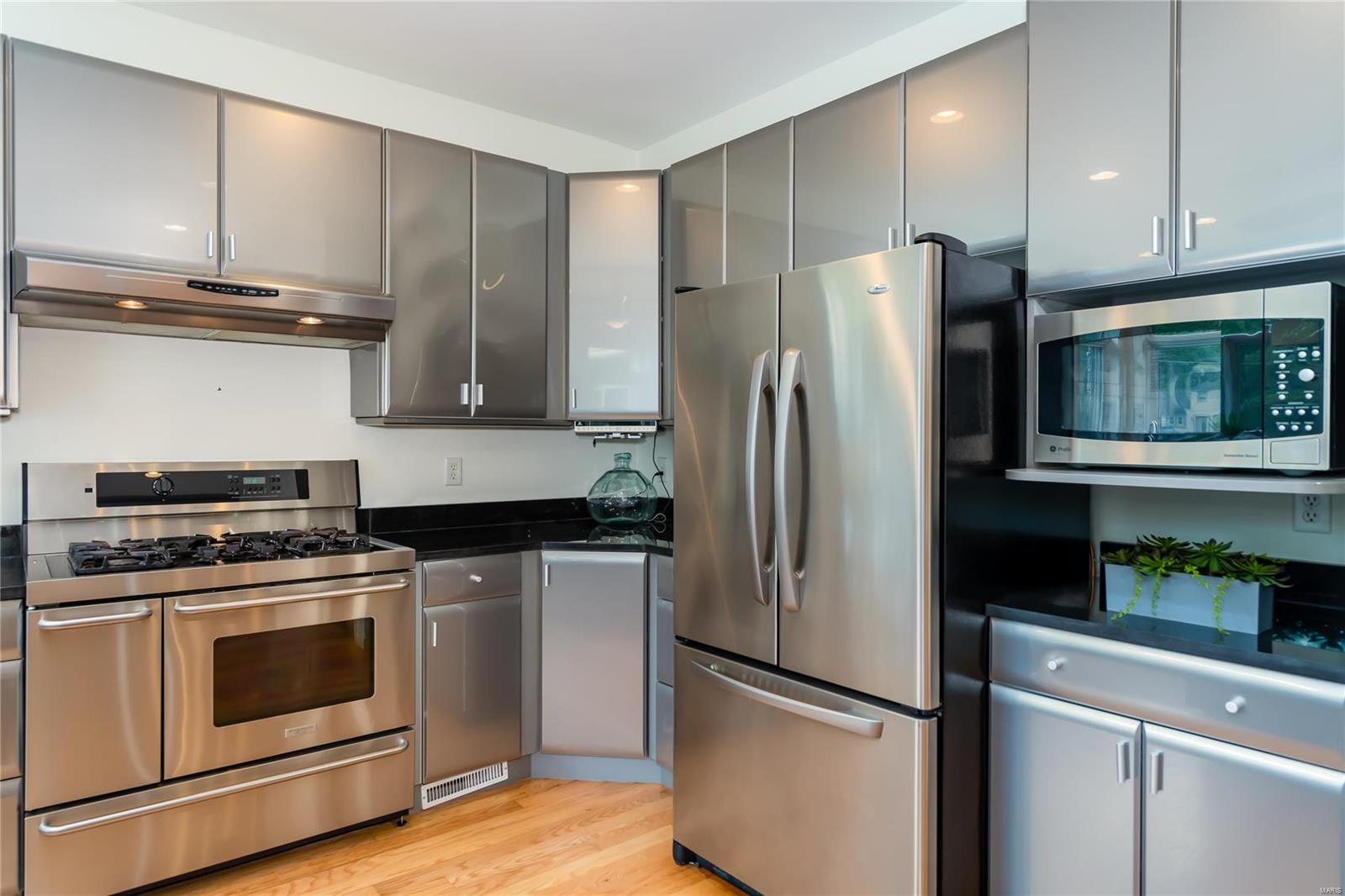 Bon-Aire - Residential