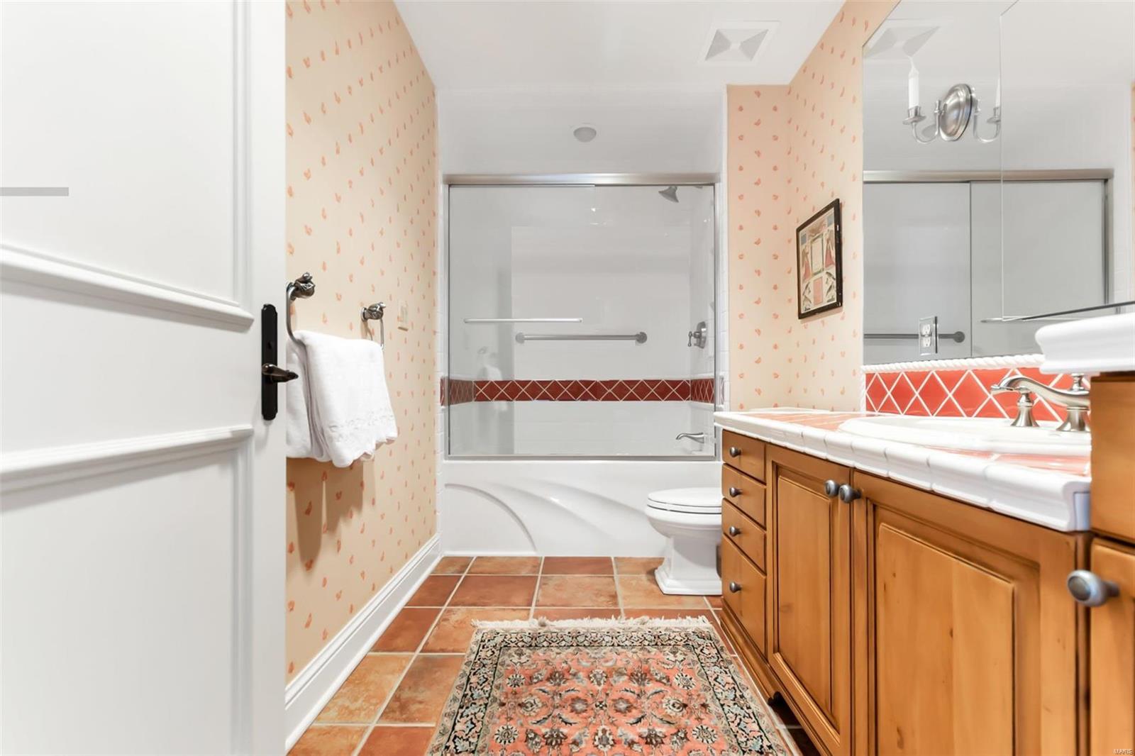 Plaza In Clayton A Condo The - Residential