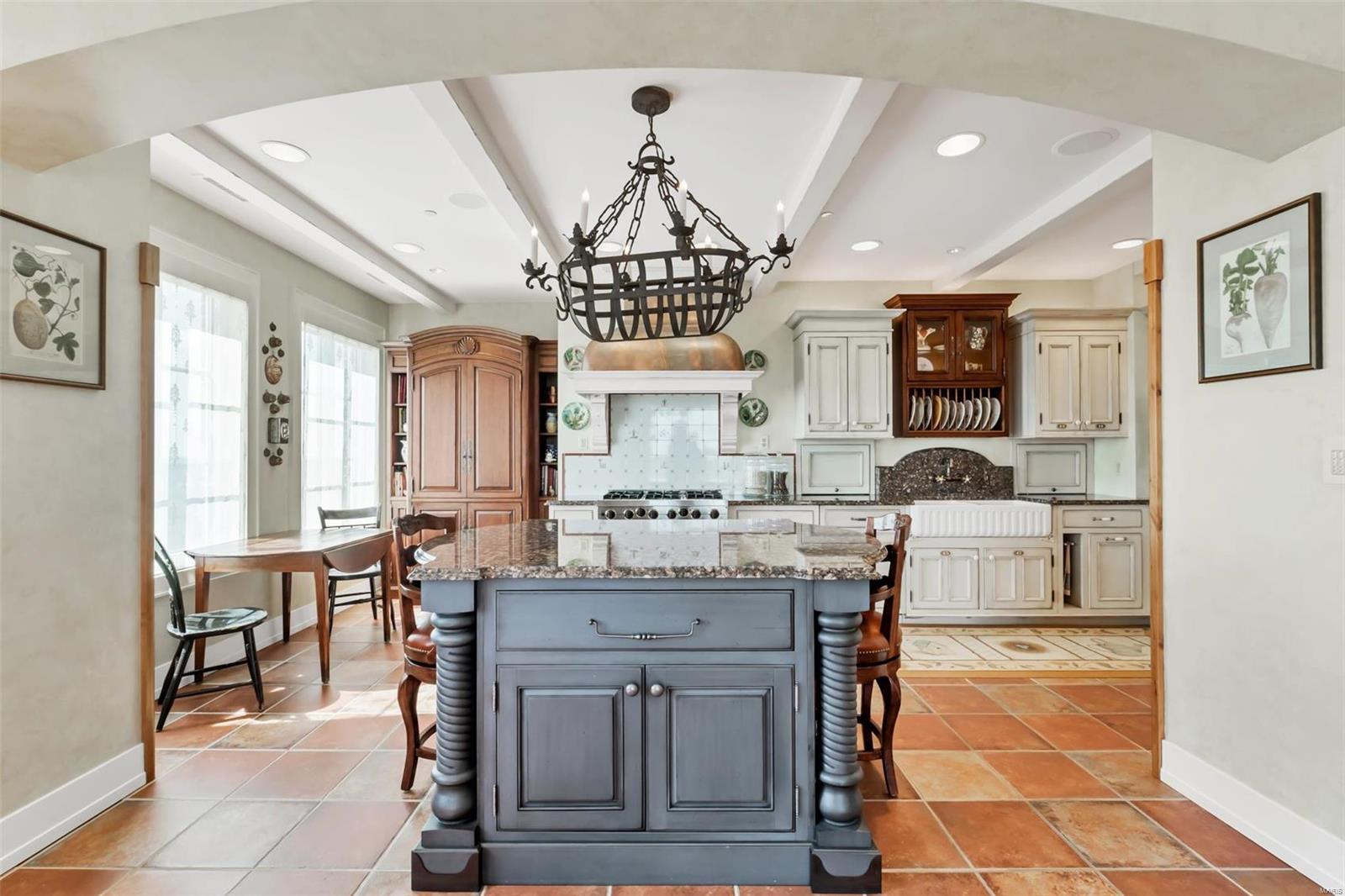 Plaza In Clayton A Condo The - Residential