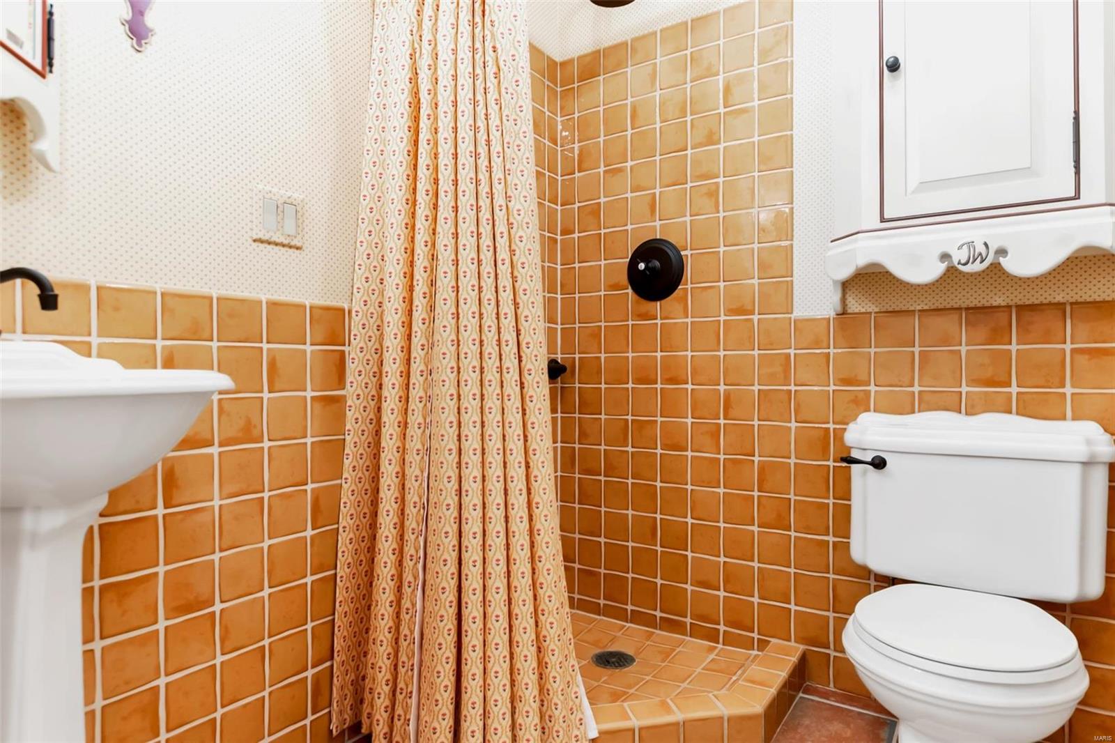 Plaza In Clayton A Condo The - Residential