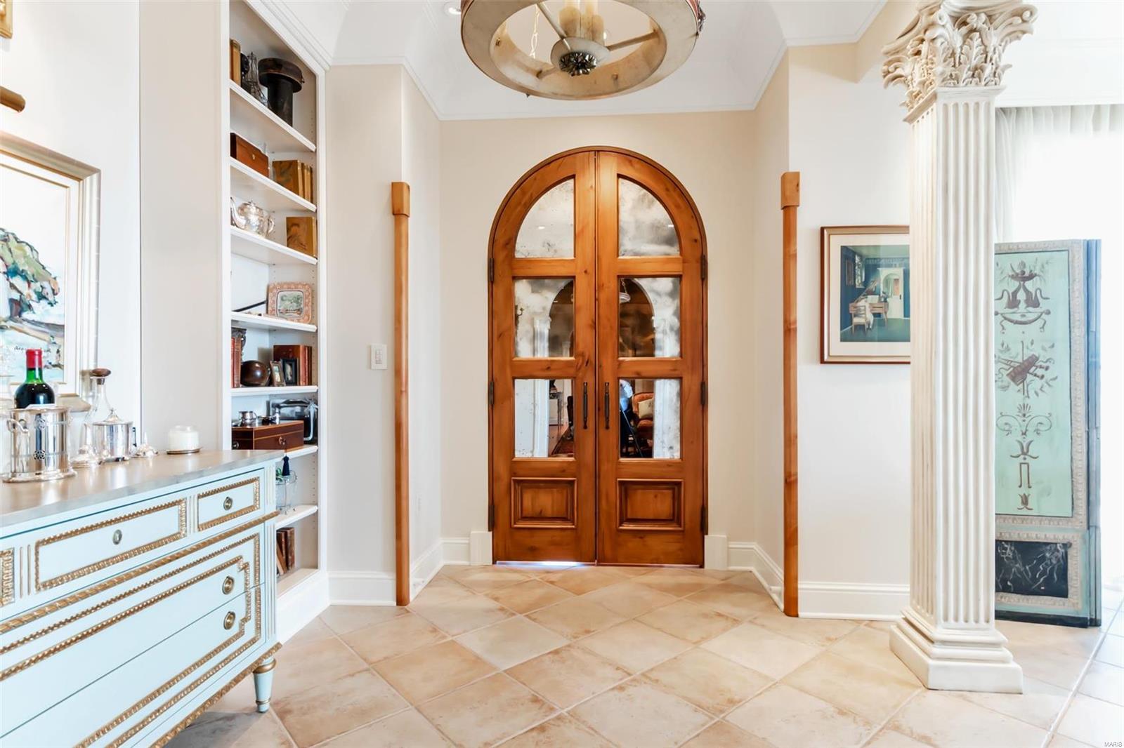 Plaza In Clayton A Condo The - Residential