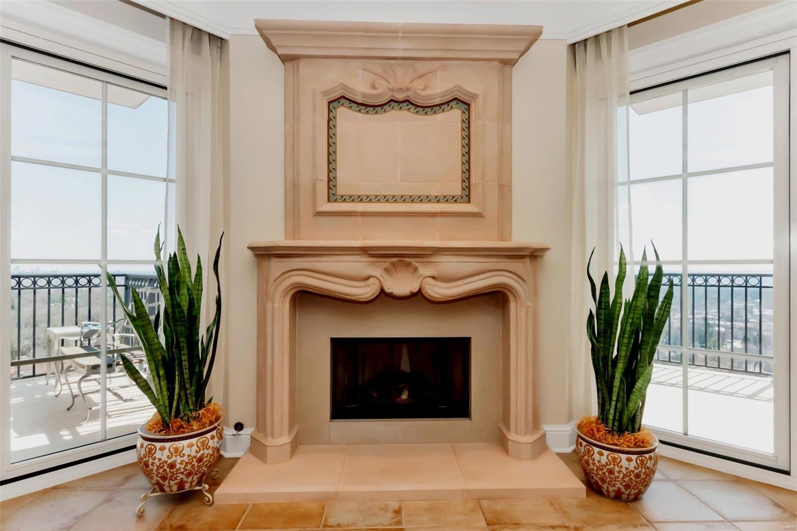 Plaza In Clayton A Condo The - Residential