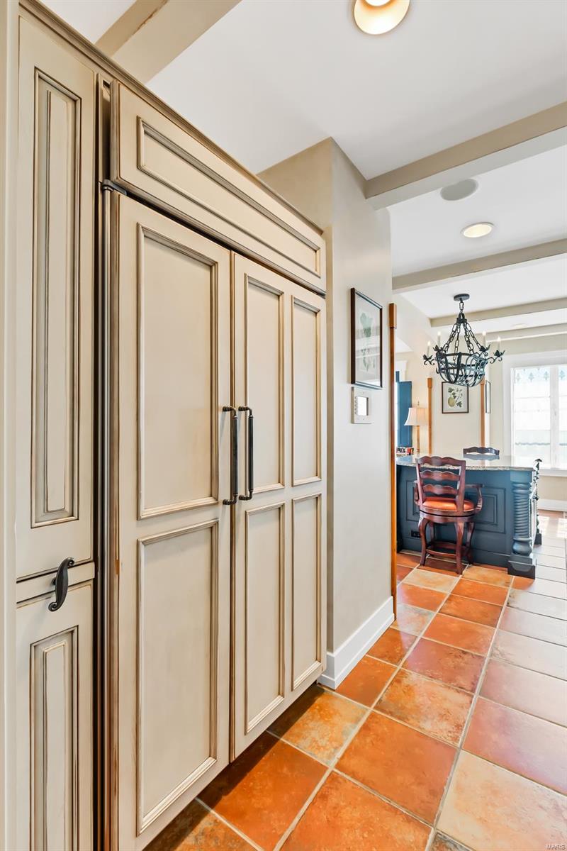 Plaza In Clayton A Condo The - Residential