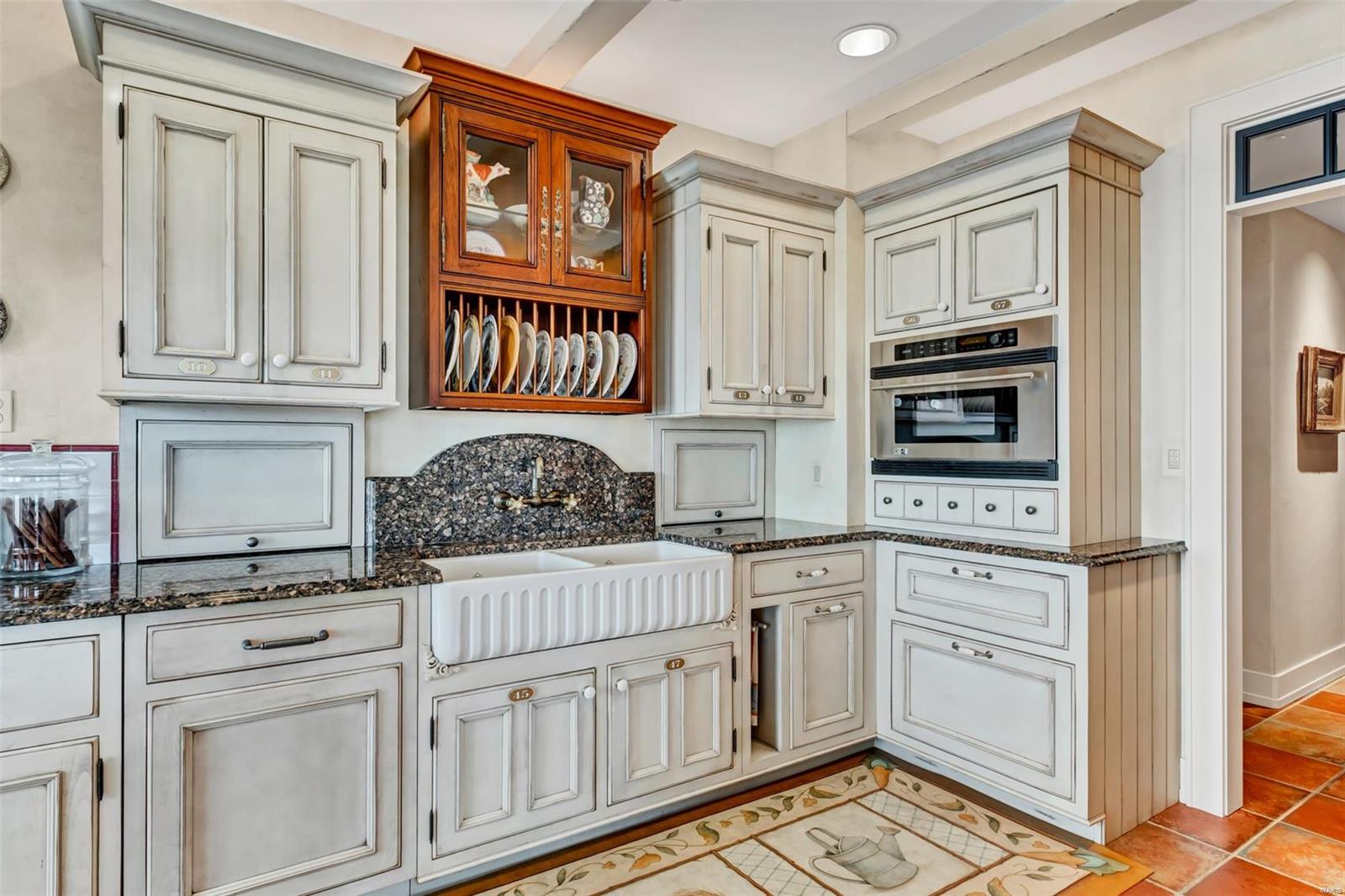 Plaza In Clayton A Condo The - Residential